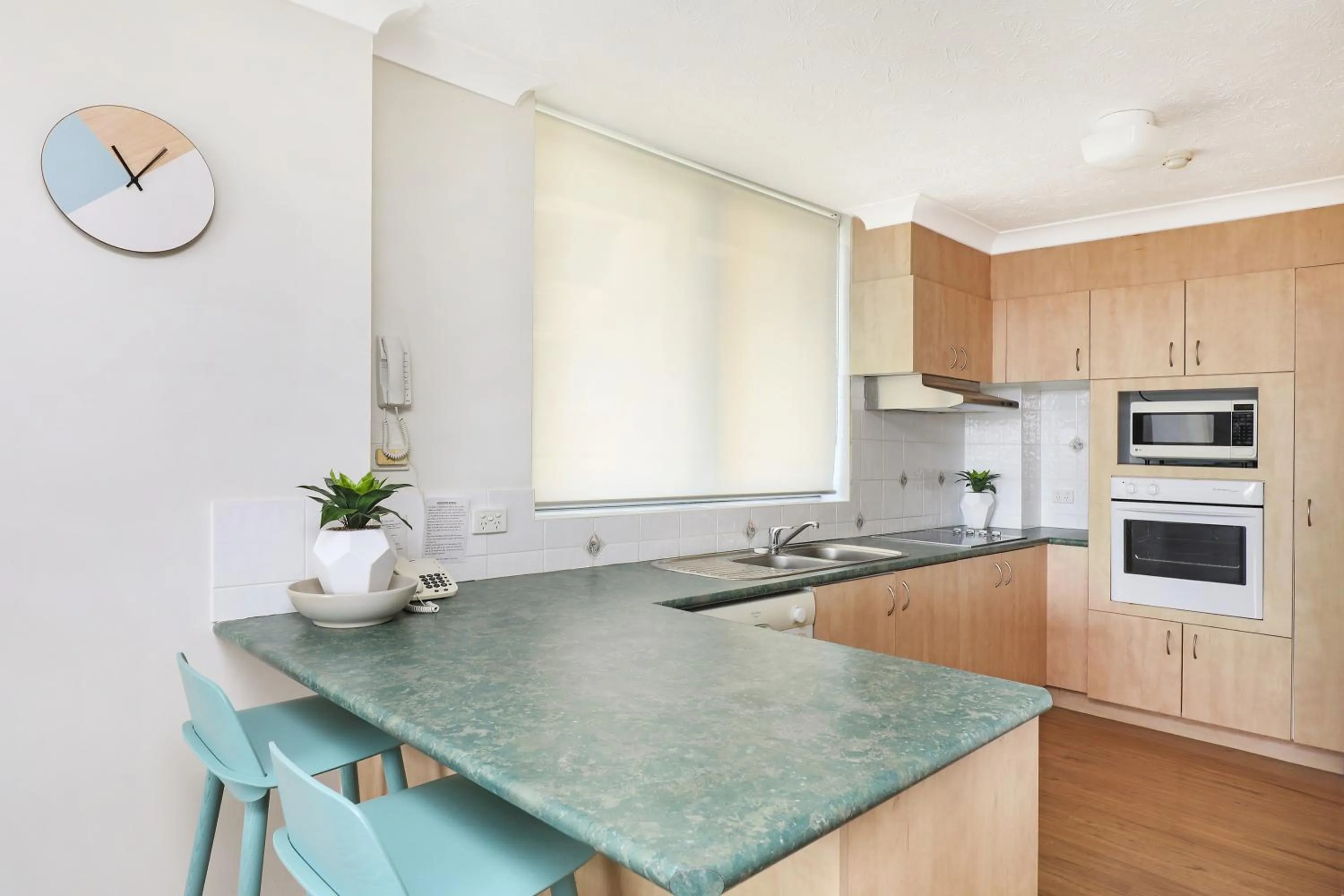 Kitchen or kitchenette in Majorca Isle Beachside Resort