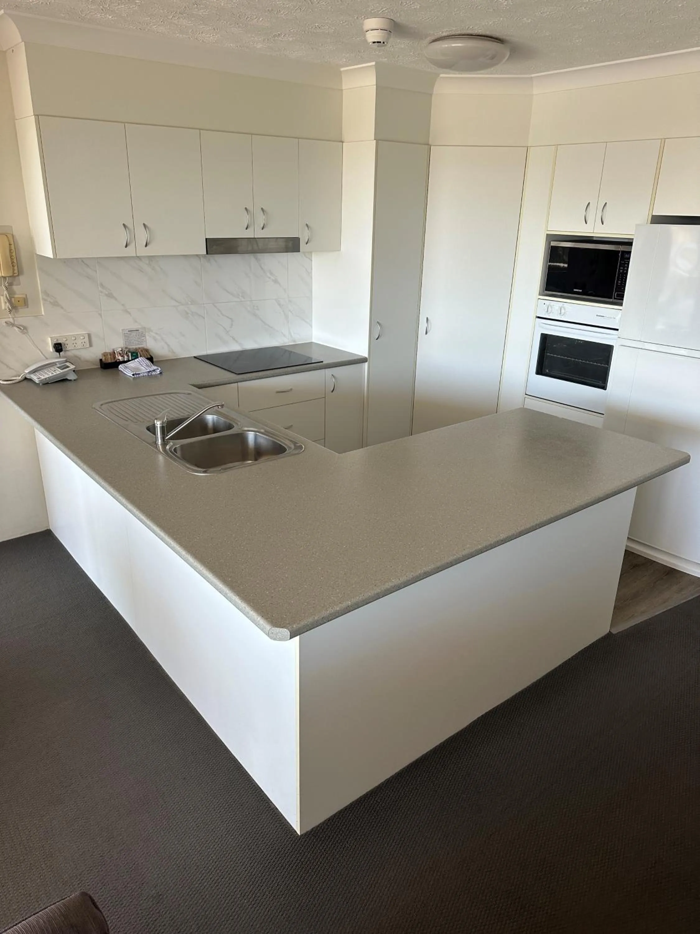 Kitchen or kitchenette in Majorca Isle Beachside Resort