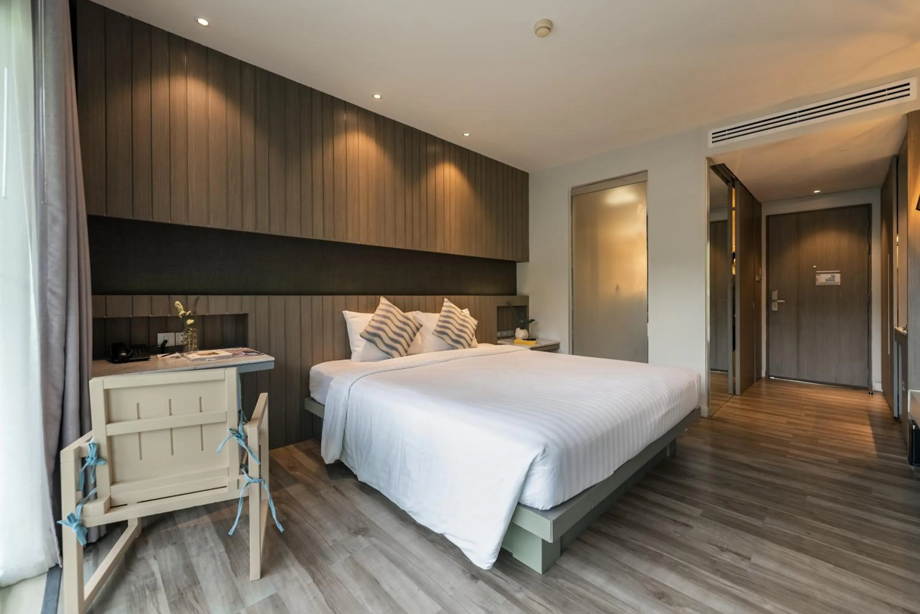 Living room, Bed in Hotel IKON Phuket - SHA Extra Plus