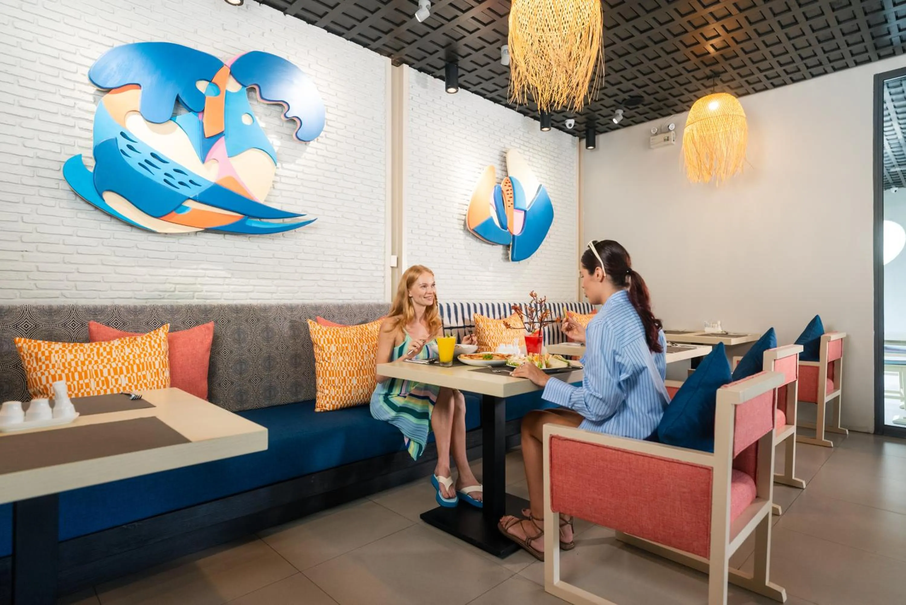 Restaurant/places to eat in Hotel IKON Phuket - SHA Extra Plus