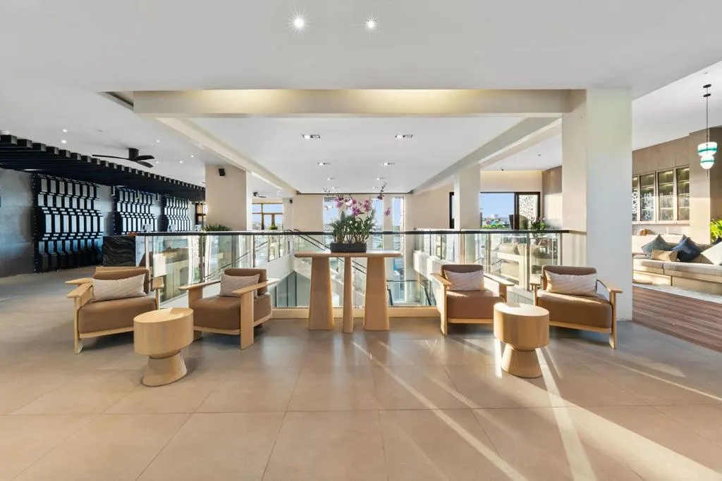Lobby or reception in Hotel IKON Phuket - SHA Extra Plus