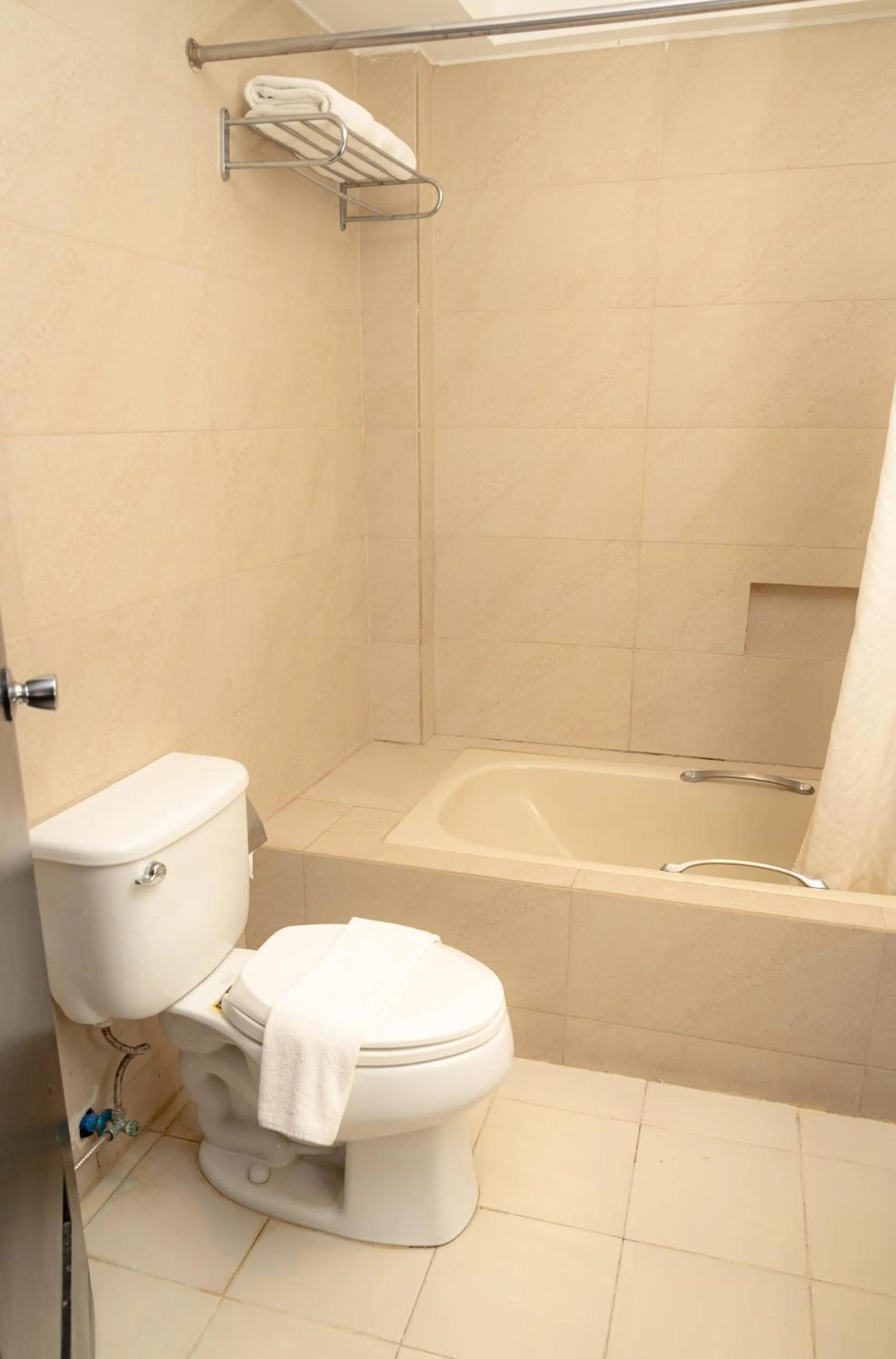 Bathroom in Cebu Grand Hotel