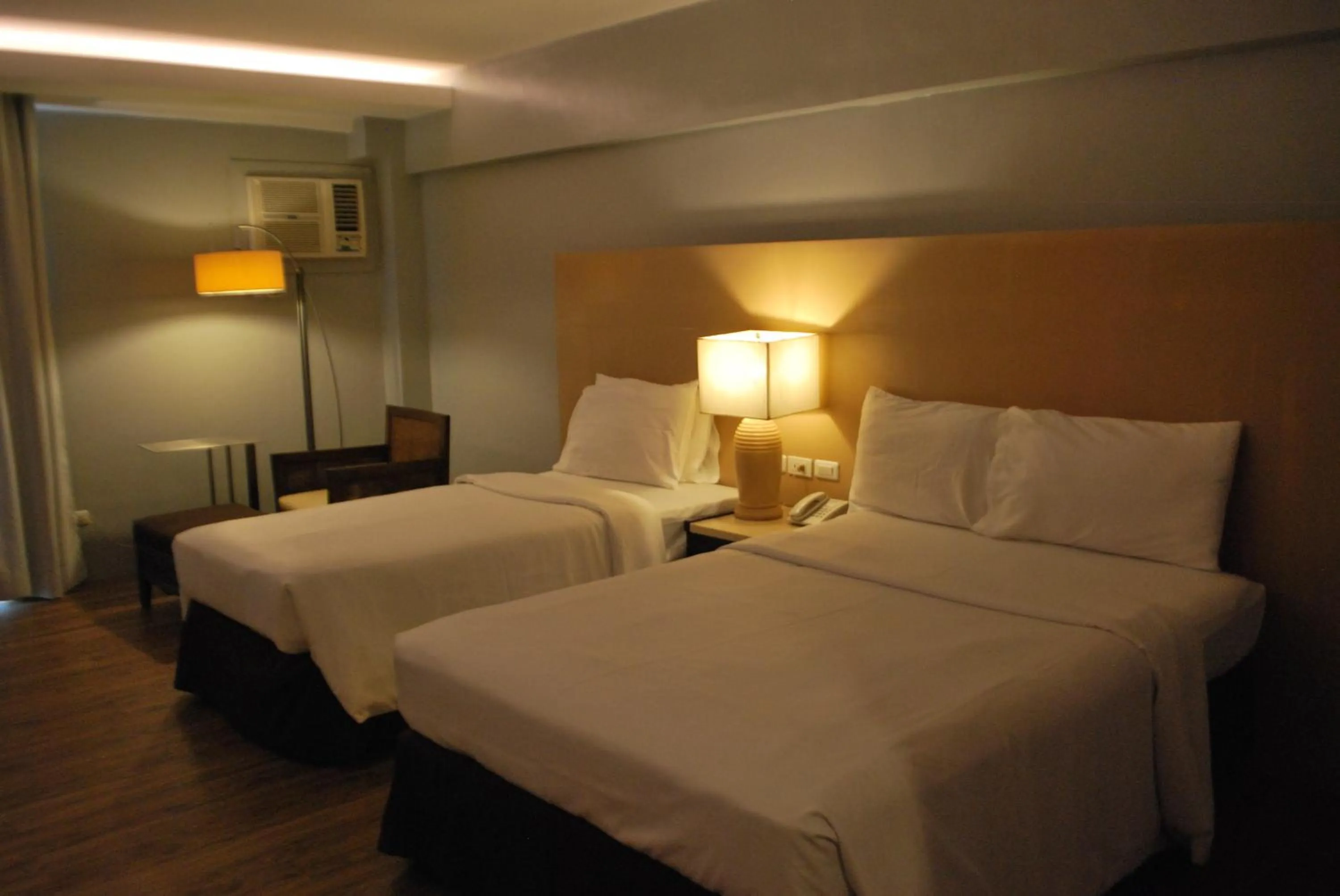 Bedroom in Cebu Grand Hotel