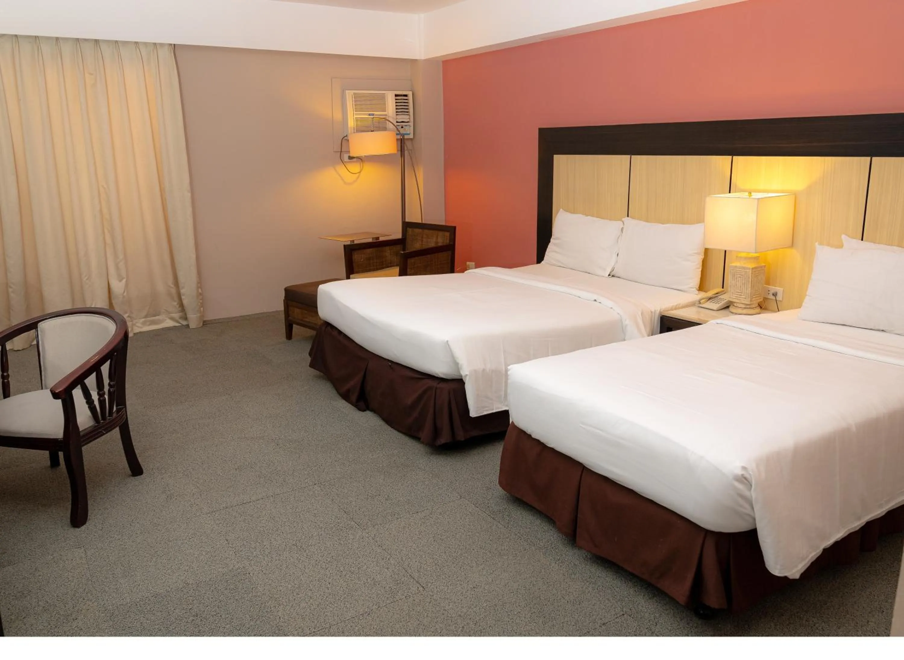 Bedroom in Cebu Grand Hotel