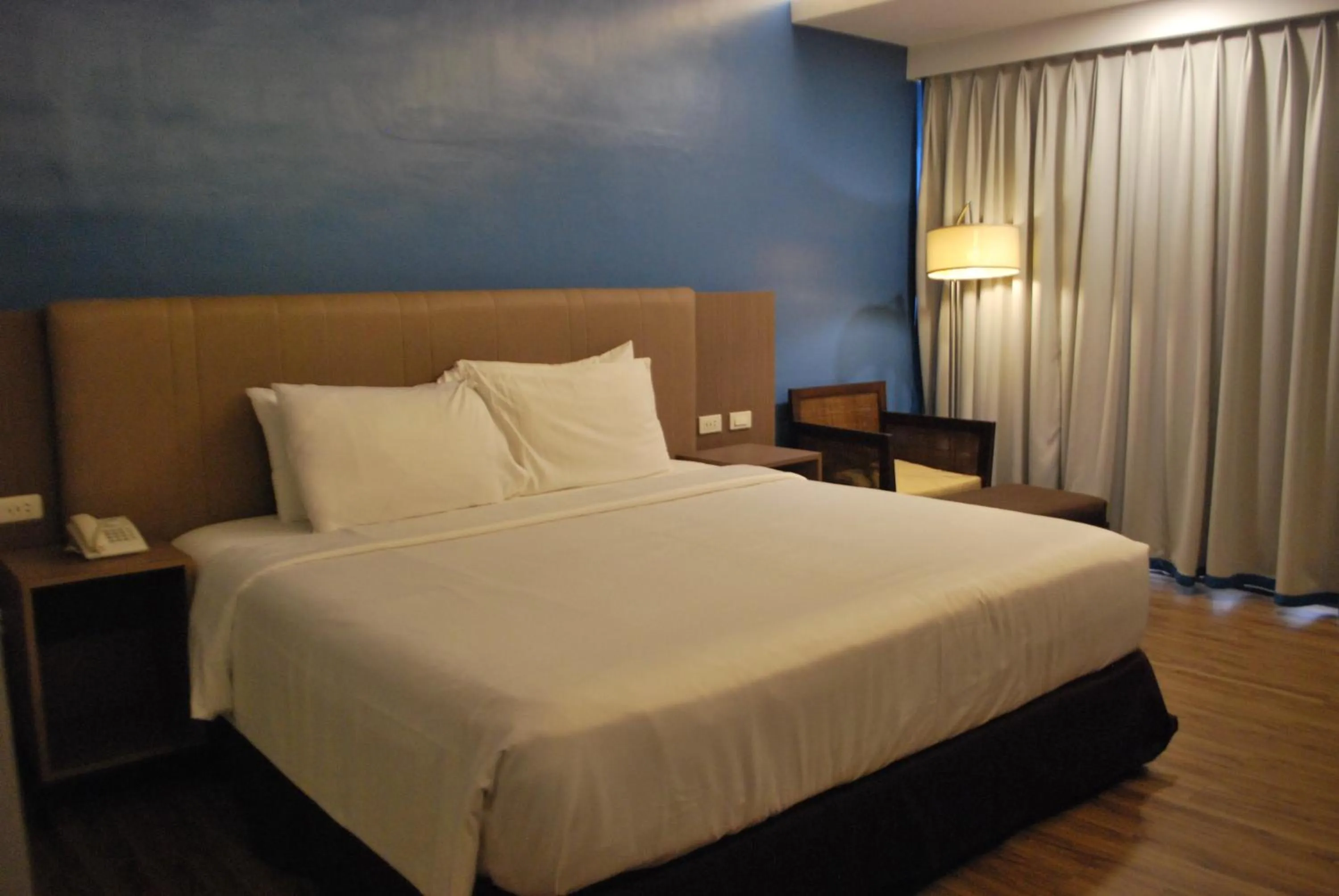 Bedroom in Cebu Grand Hotel