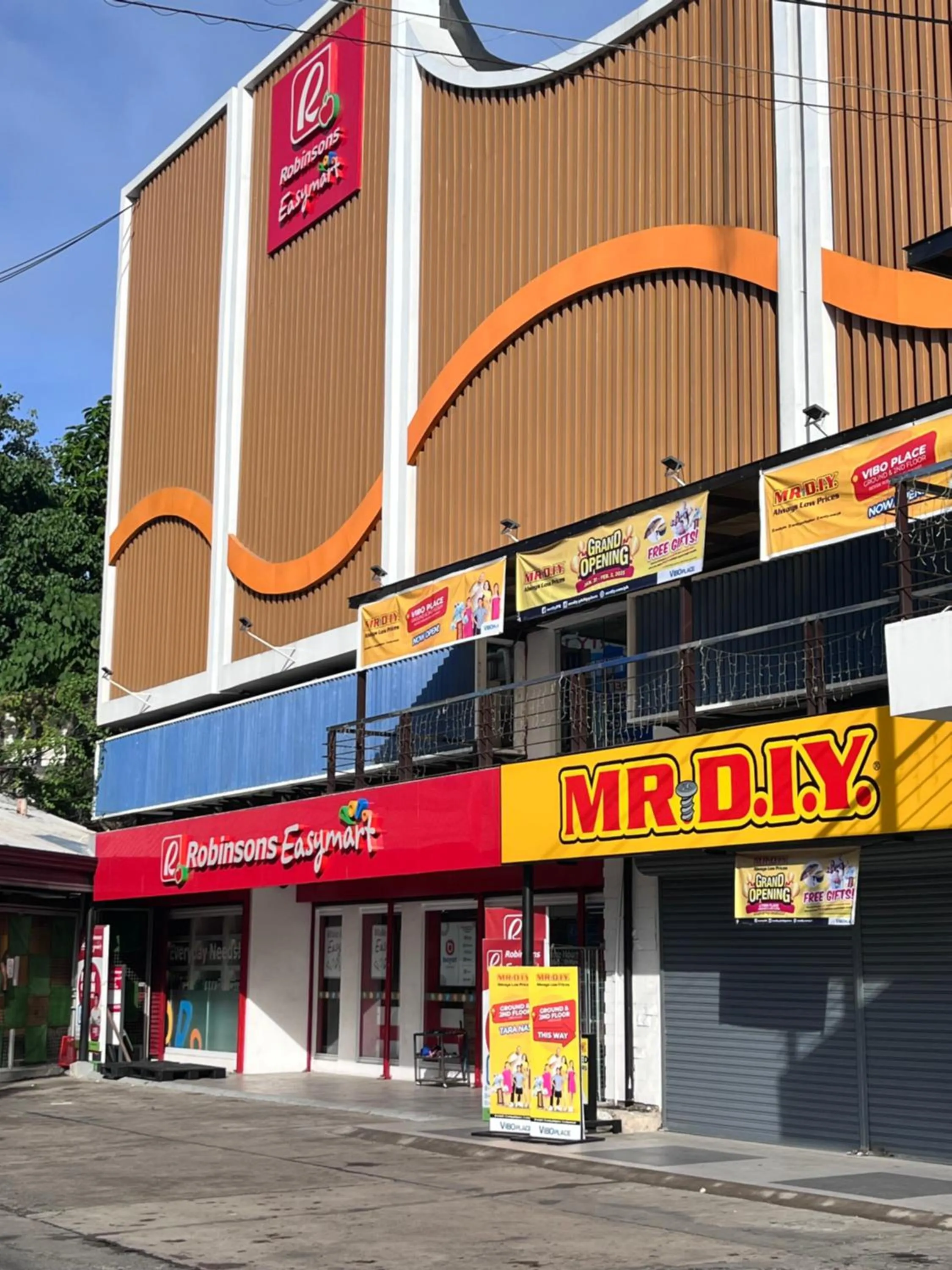 Street view in Cebu Grand Hotel