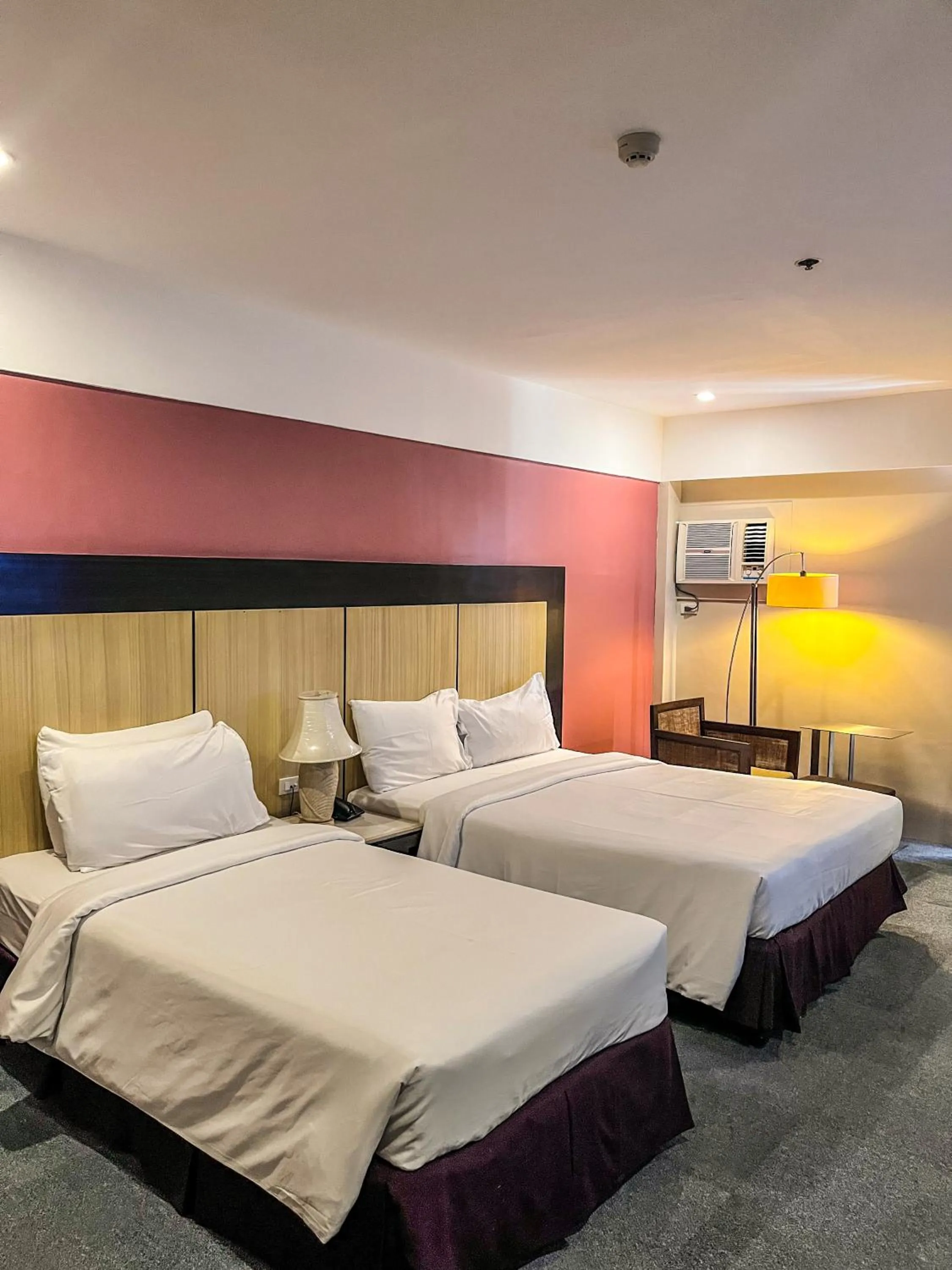 Bedroom in Cebu Grand Hotel