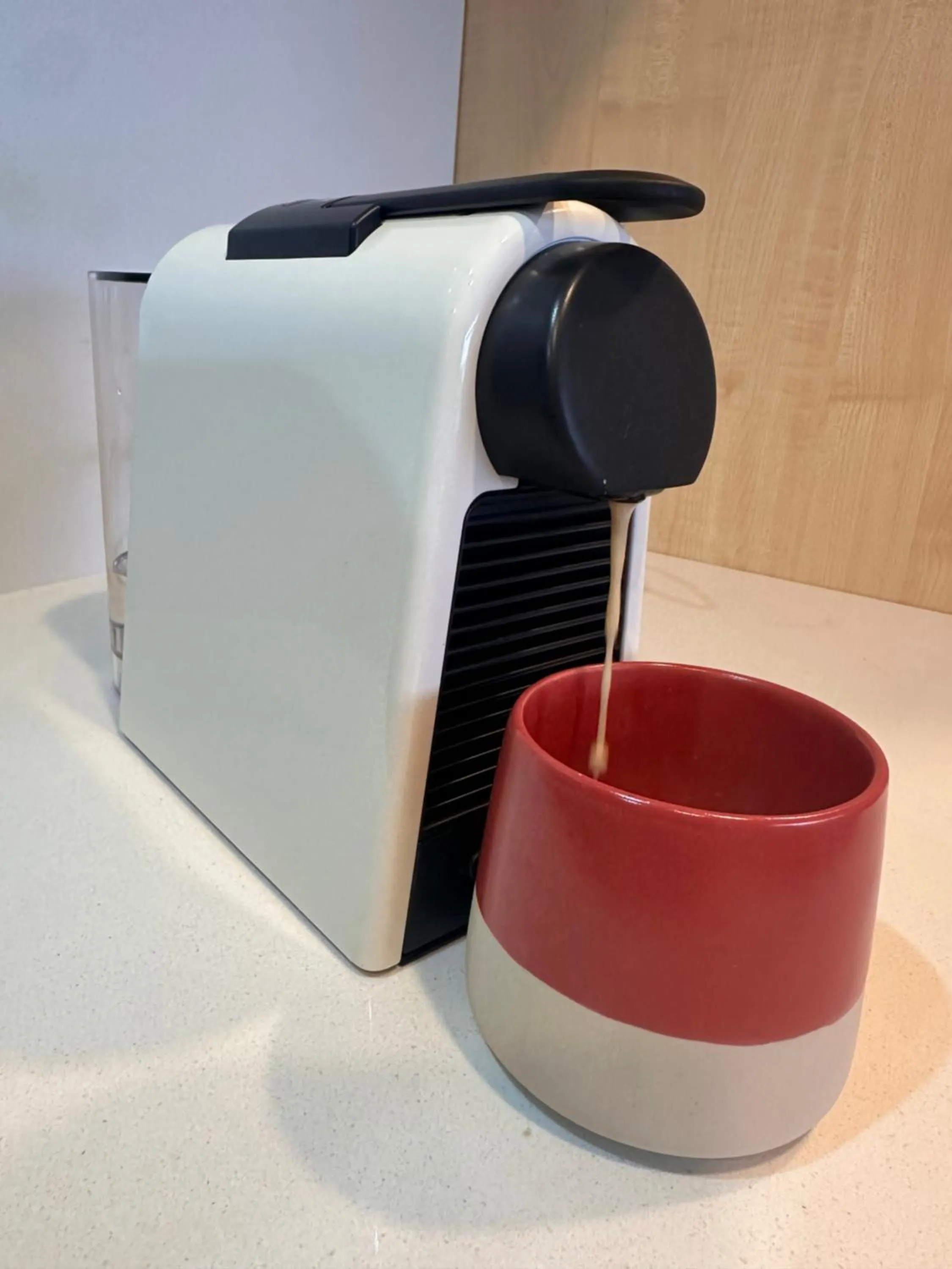 Coffee/tea facilities in Alpine Lake Motel