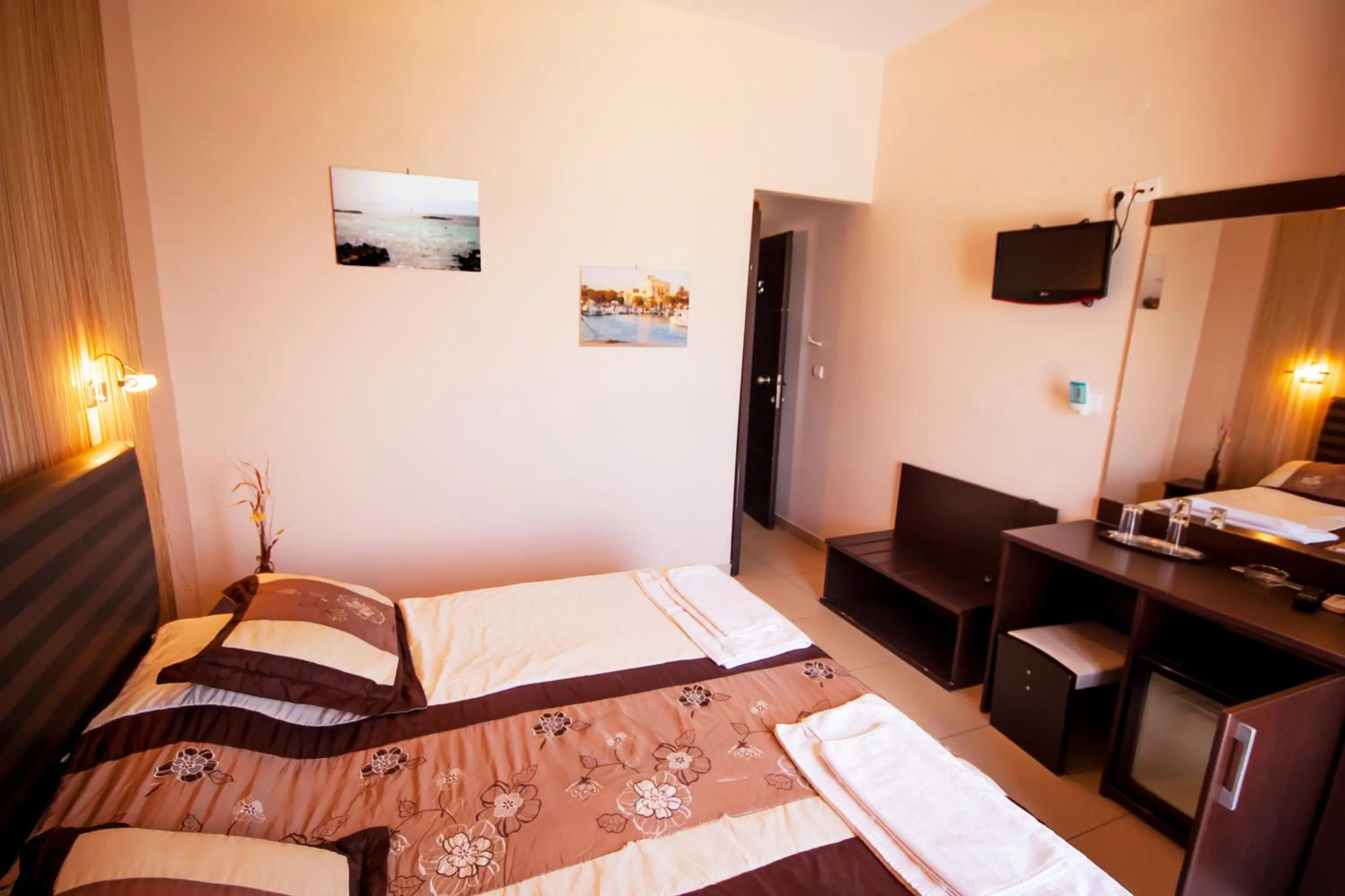 Bedroom, Bed in Plaza