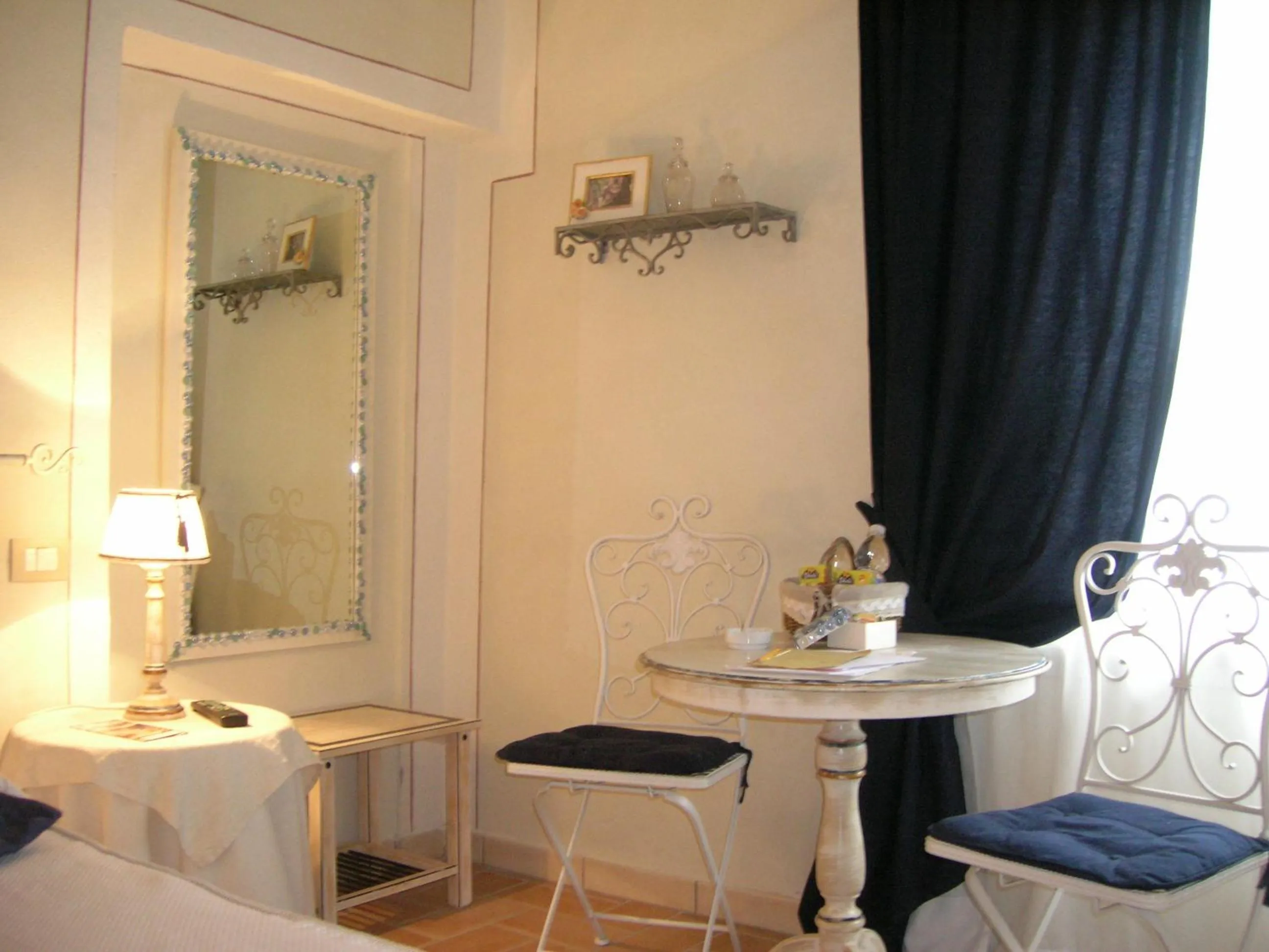 Photo of the whole room in B&B Il Moscondoro