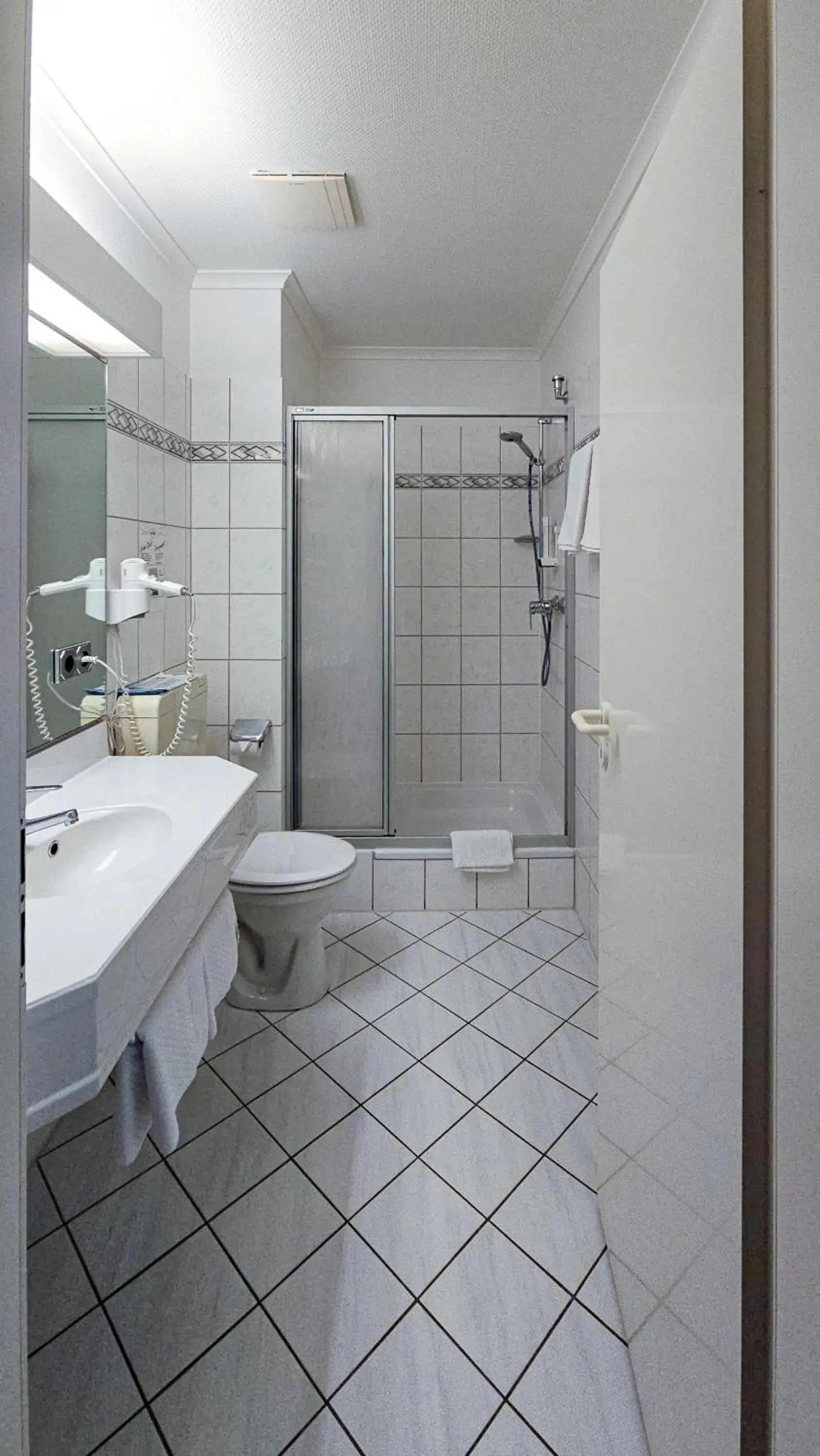 Twin Room - single occupancy in Hotel Zur Post Twin Room - single occupancy in Hotel Zur Post