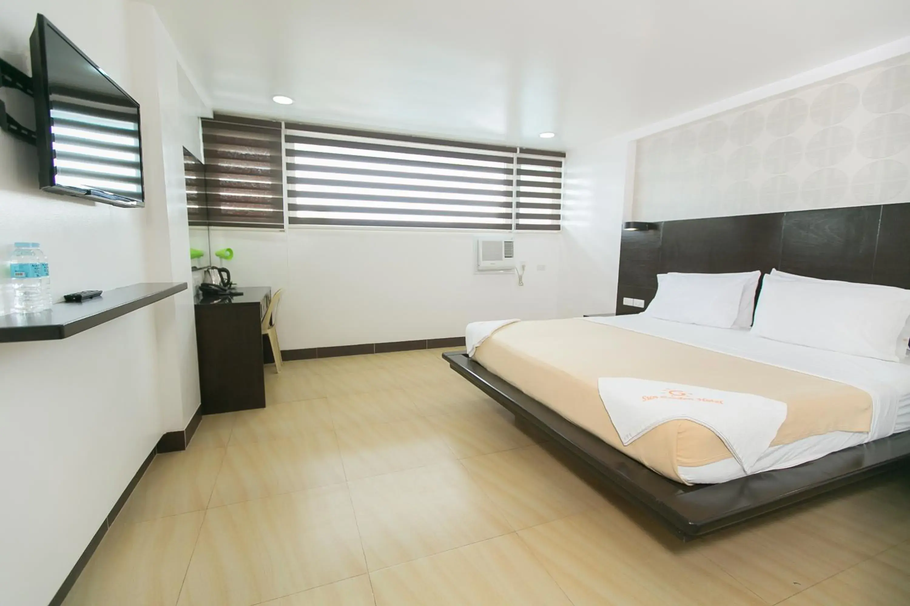 Deluxe Room in Sun Garden Hotel Tarlac Deluxe Room in Sun Garden Hotel Tarlac