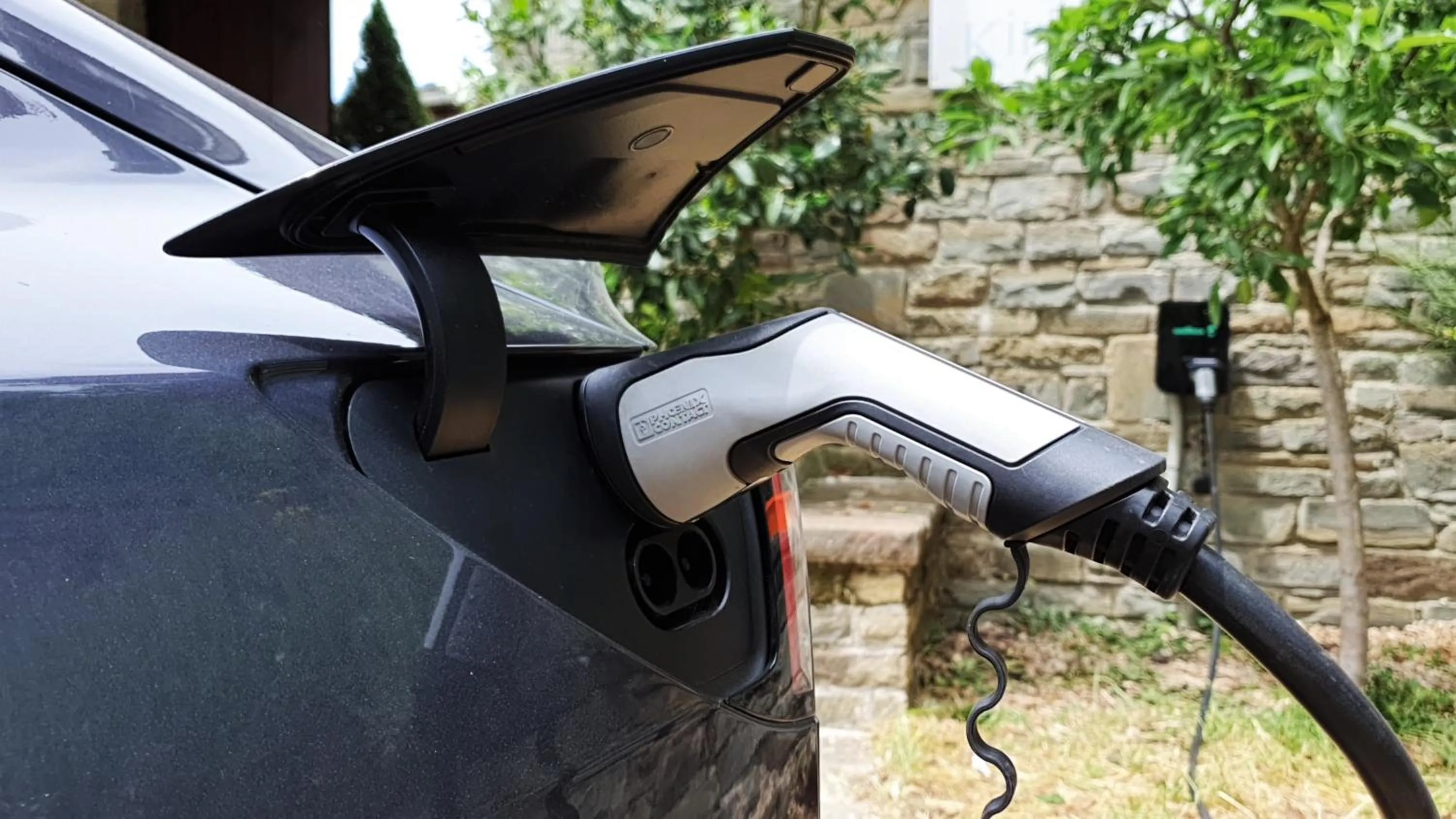 Parking in Kipi Suites