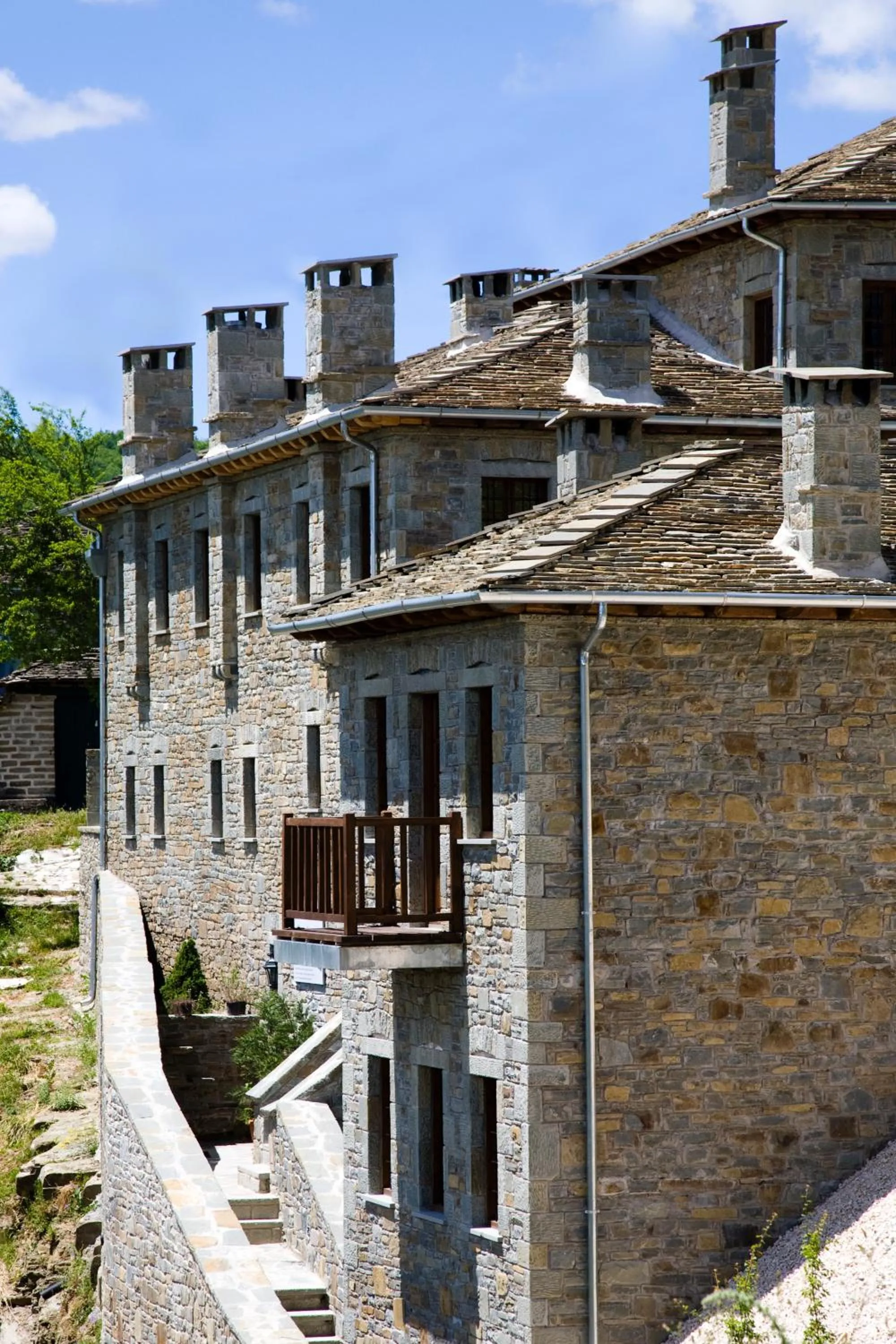 Facade/entrance in Kipi Suites