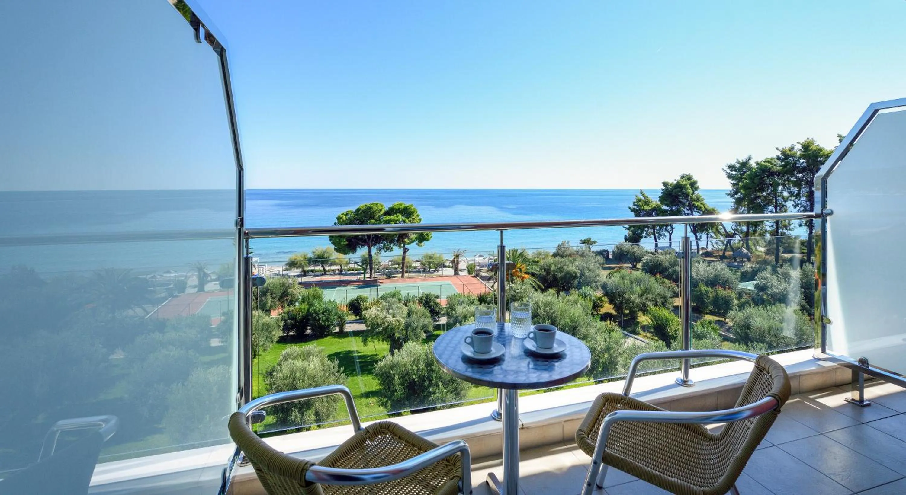 Balcony/Terrace in Mendi Hotel
