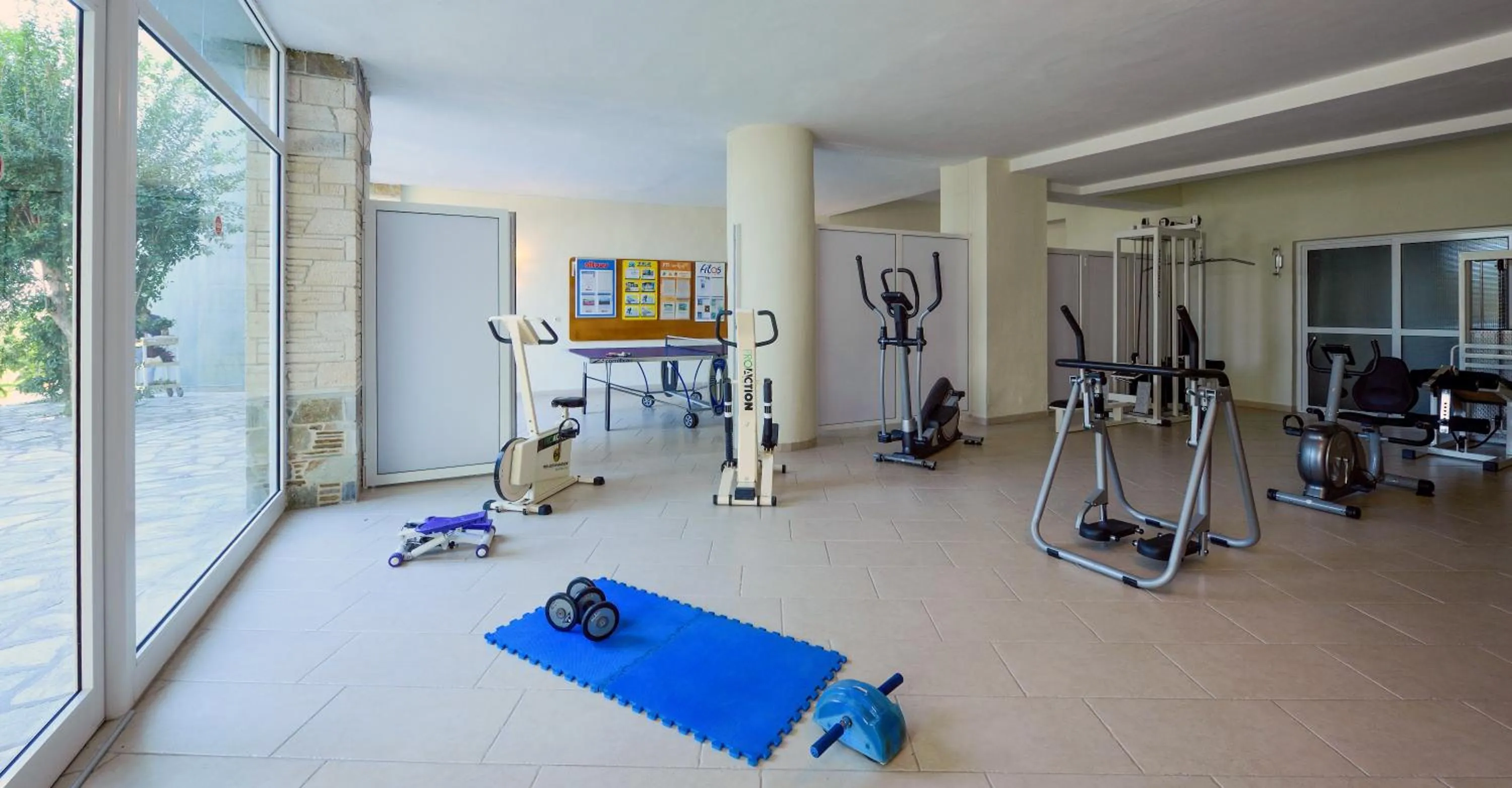 Fitness centre/facilities in Mendi Hotel