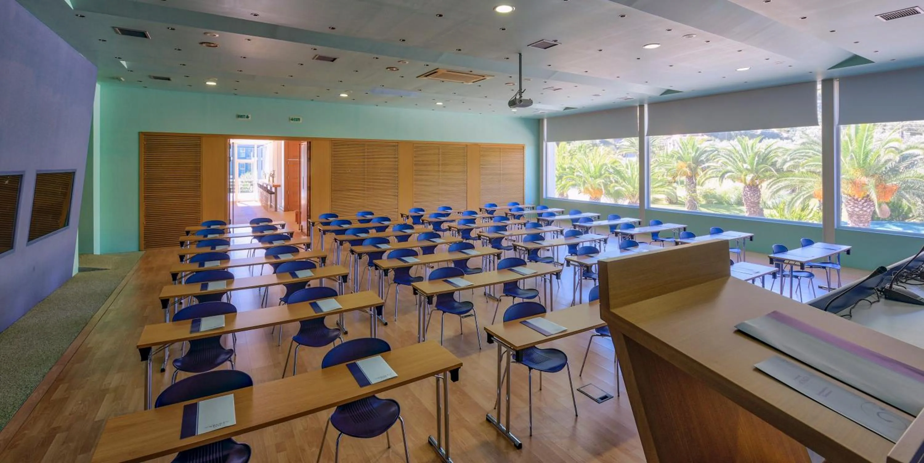 Business facilities in Mendi Hotel