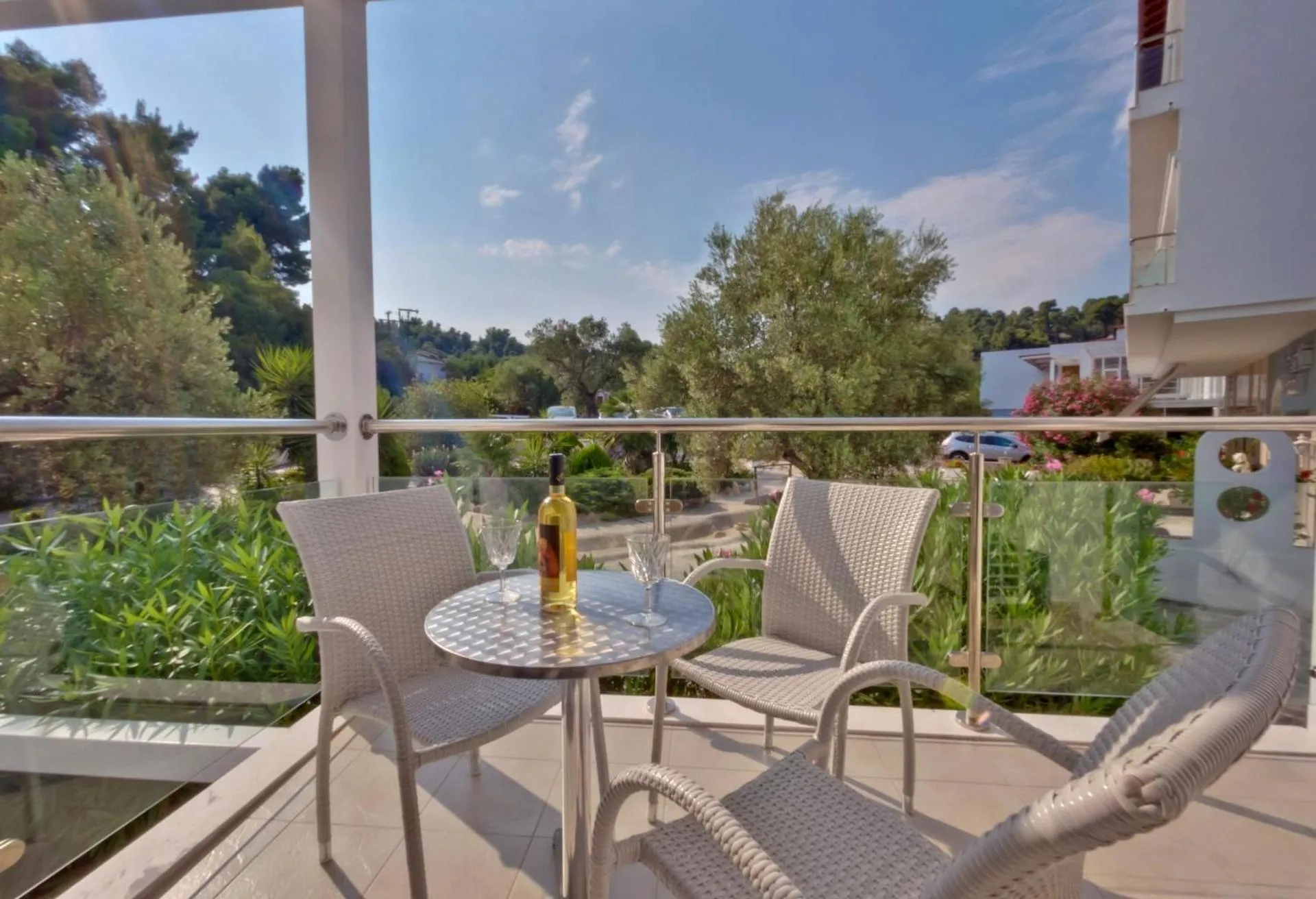 Balcony/Terrace in Mendi Hotel