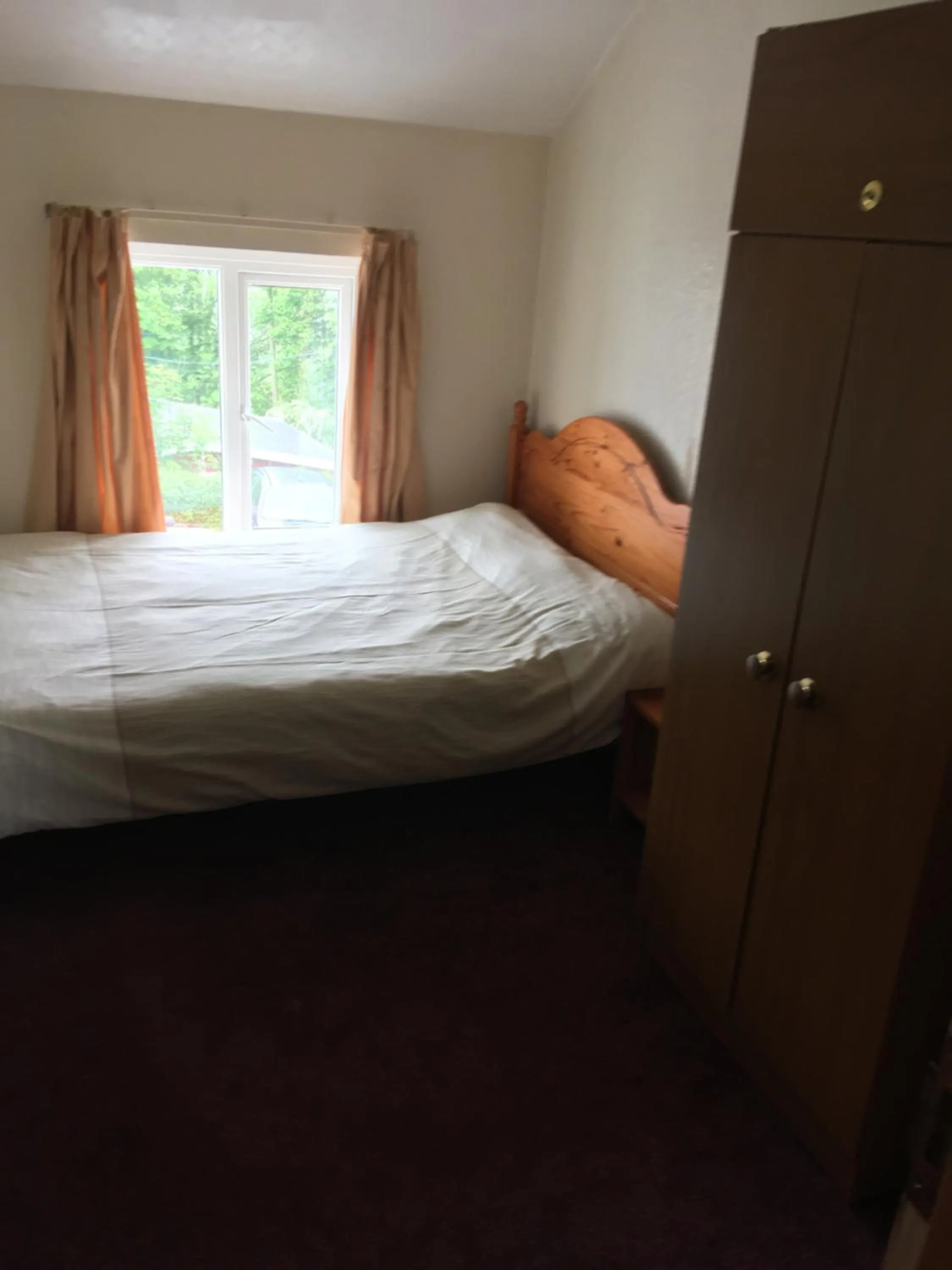 Bedroom, Bed in Pantyrathro International Hostel