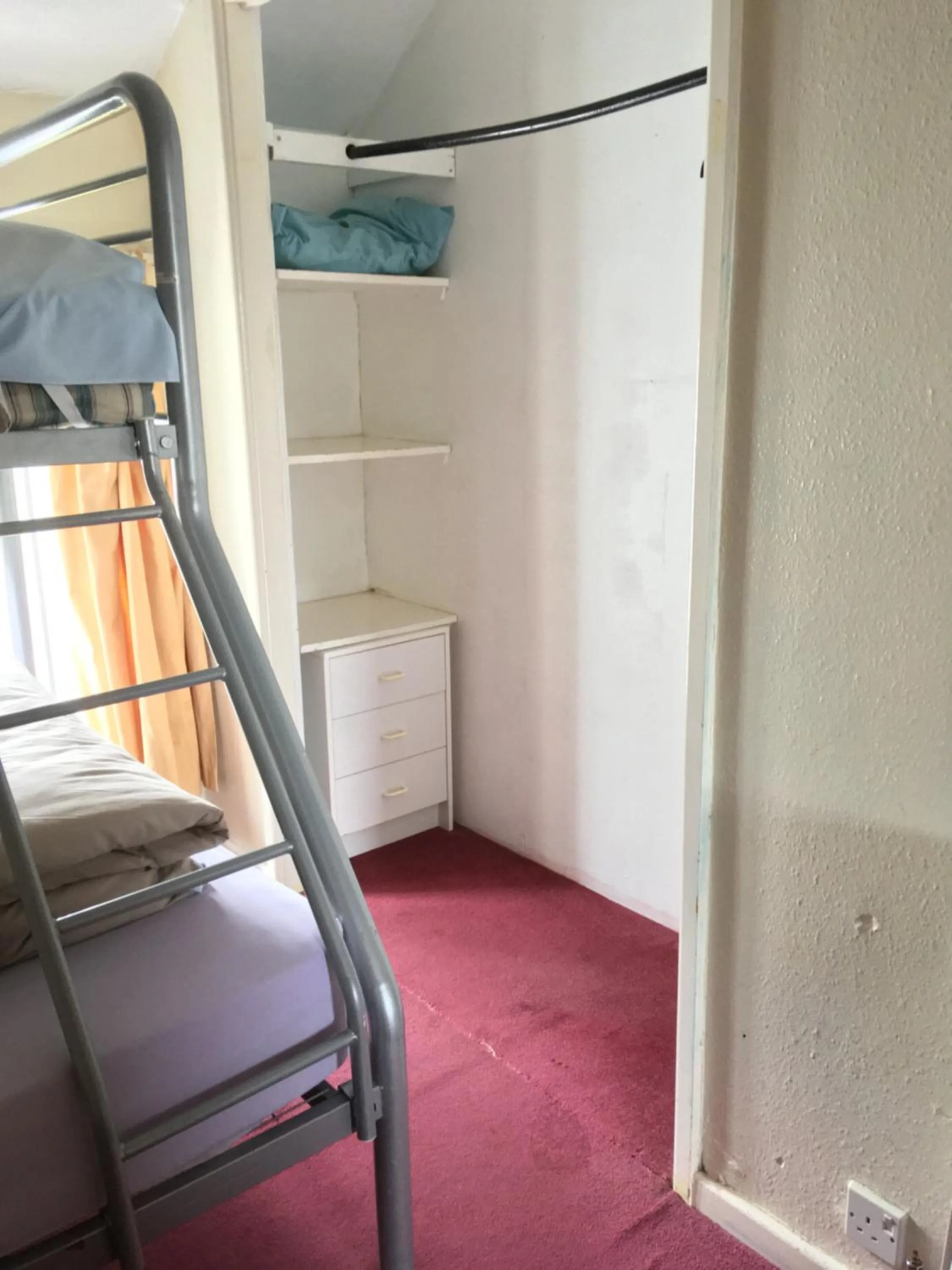 bunk bed, Bed in Pantyrathro International Hostel