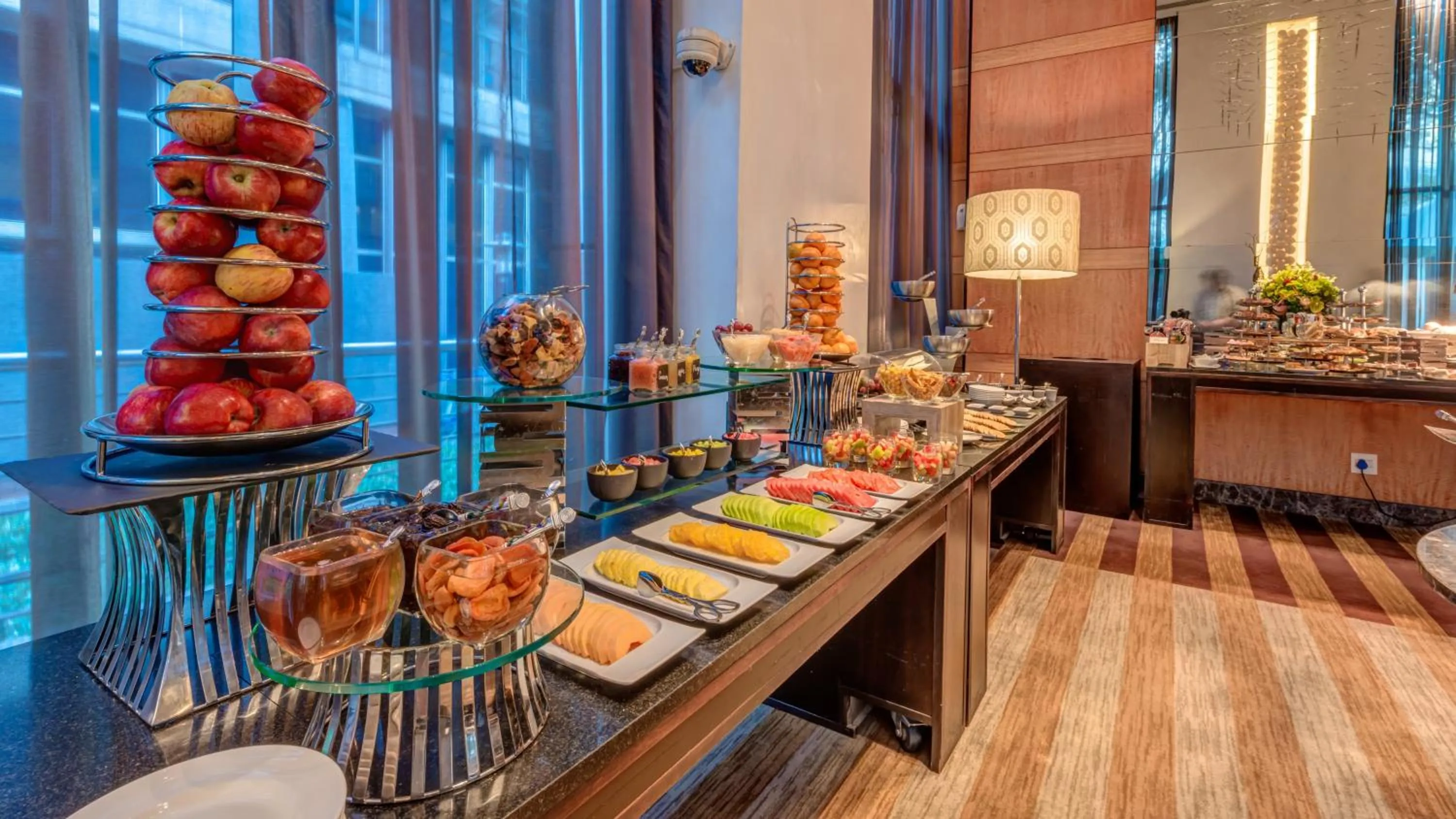 Breakfast in InterContinental Johannesburg OR Tambo Airport Hotel by IHG