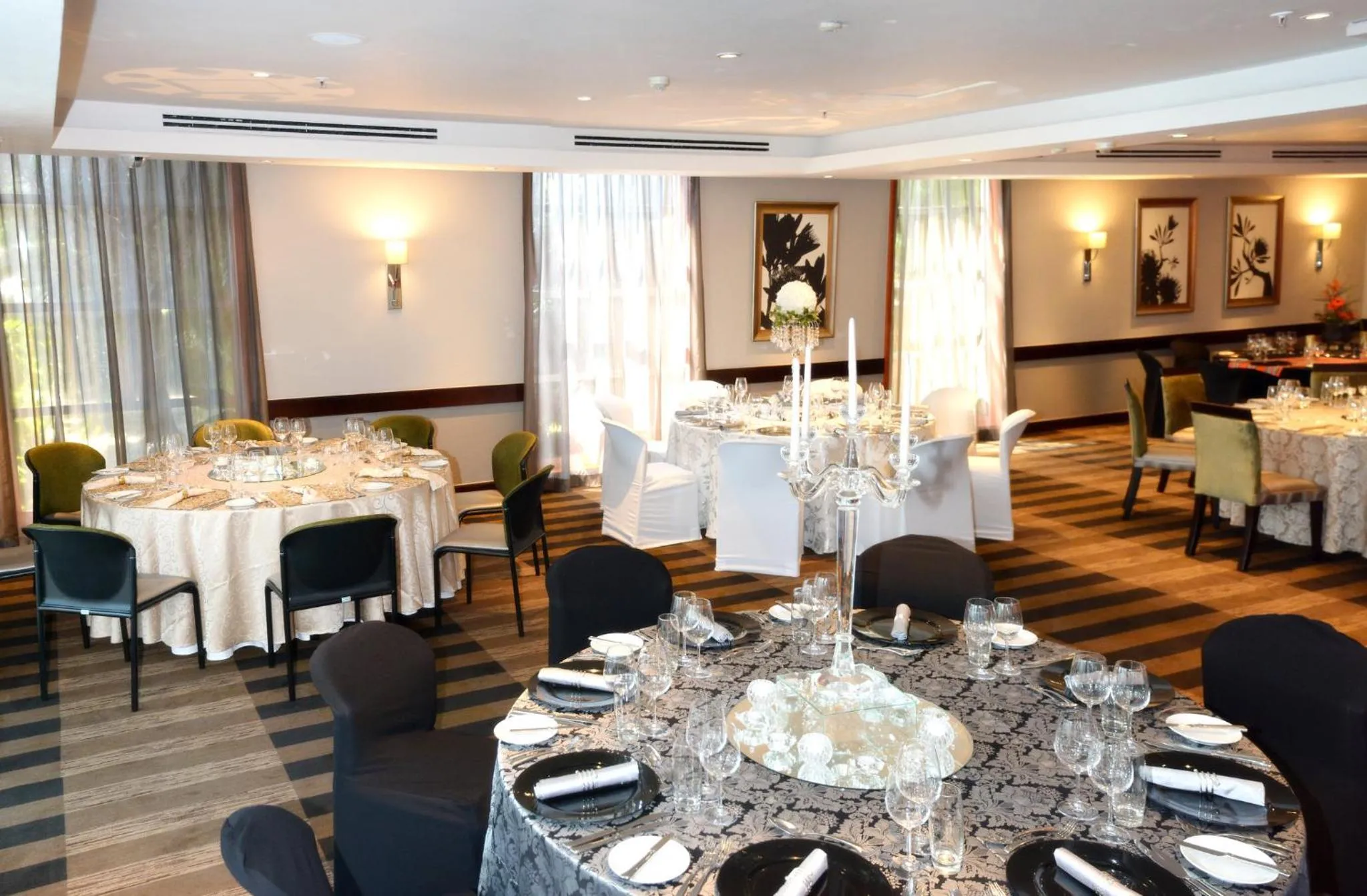 Meeting/conference room in InterContinental Johannesburg OR Tambo Airport Hotel by IHG