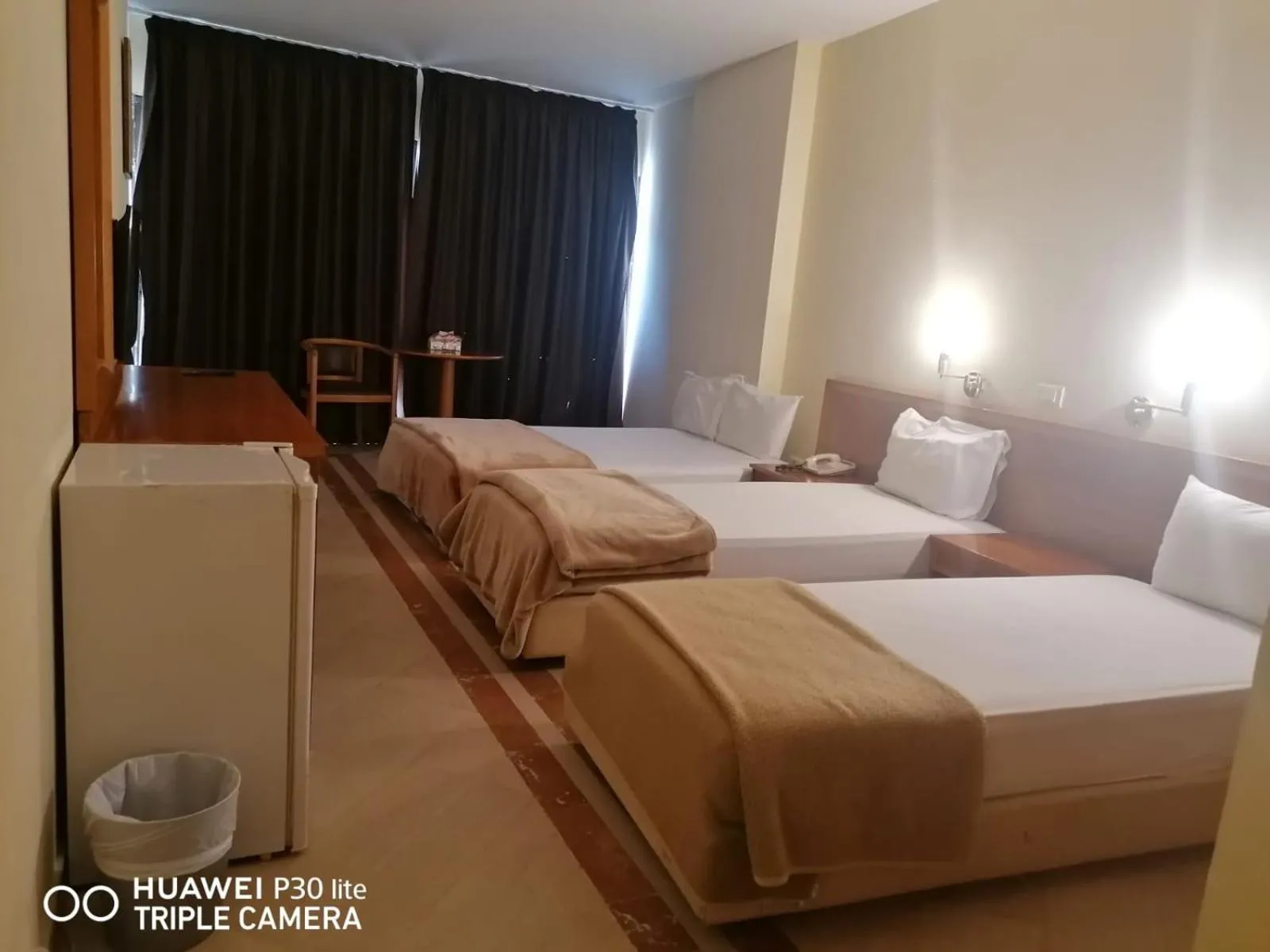 Photo of the whole room, Bed in Charles Hotel