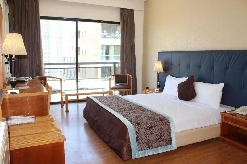 Bed in Charles Hotel