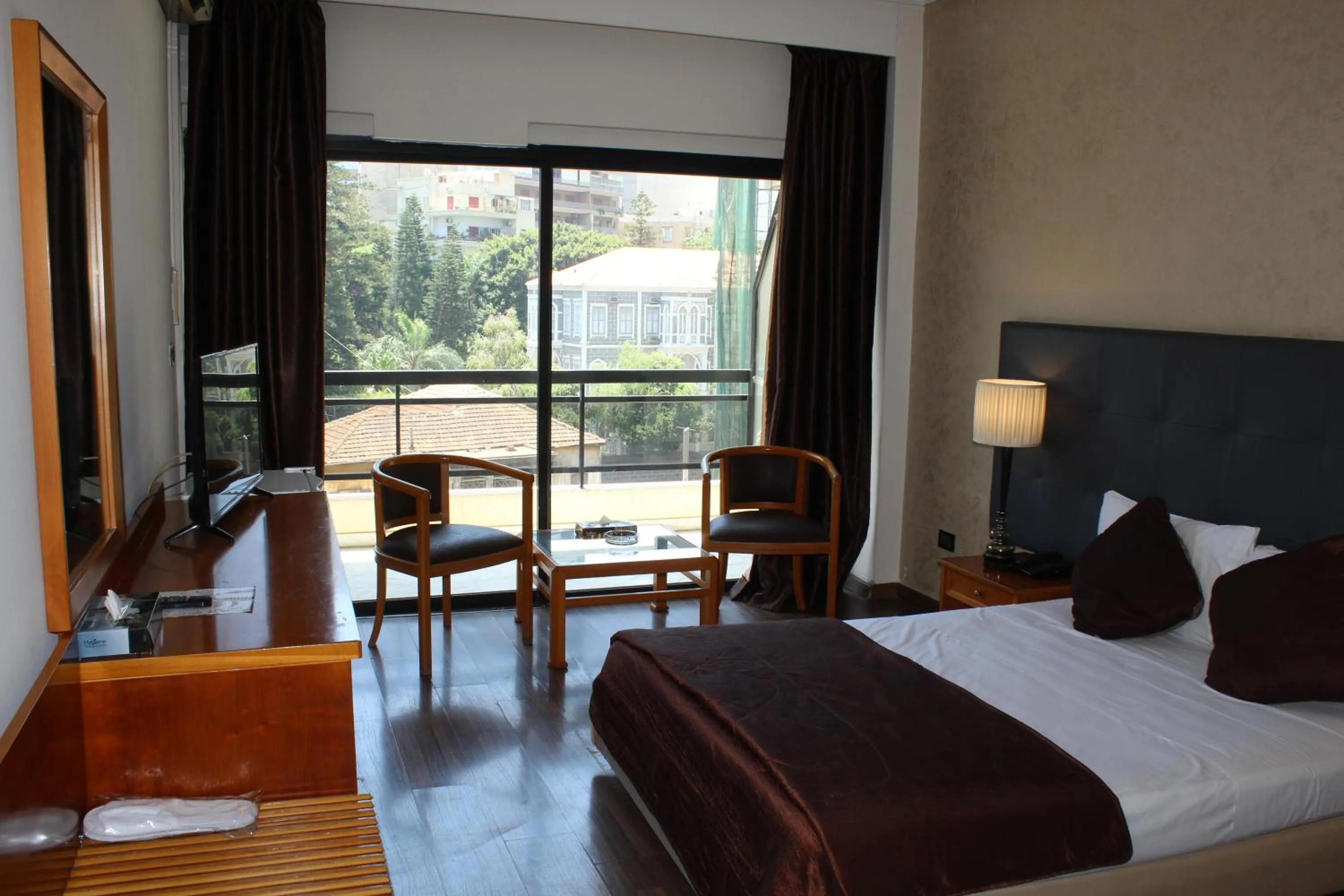 Bed in Charles Hotel