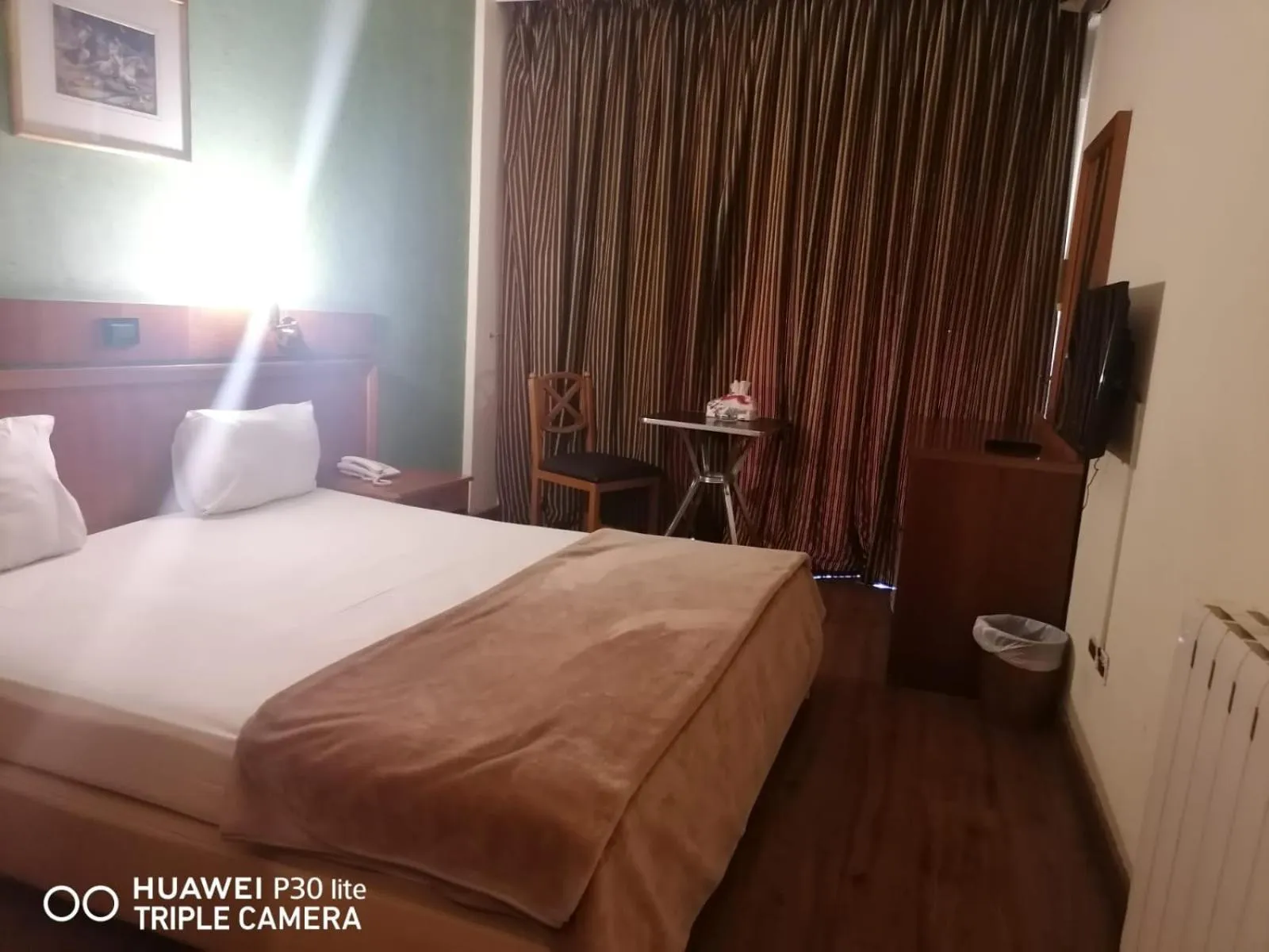 Photo of the whole room, Bed in Charles Hotel