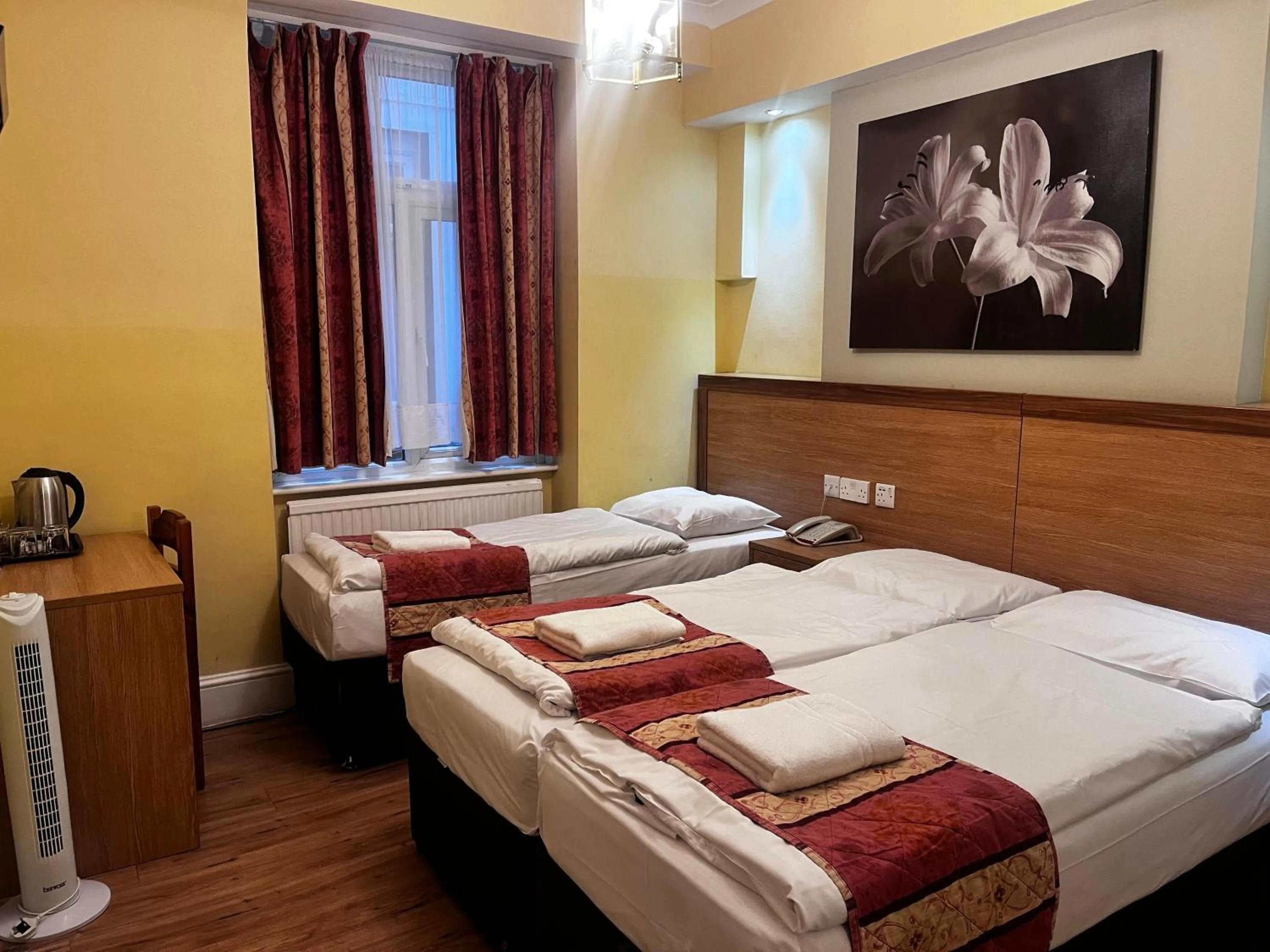 Bed in Shakespeare Hotel