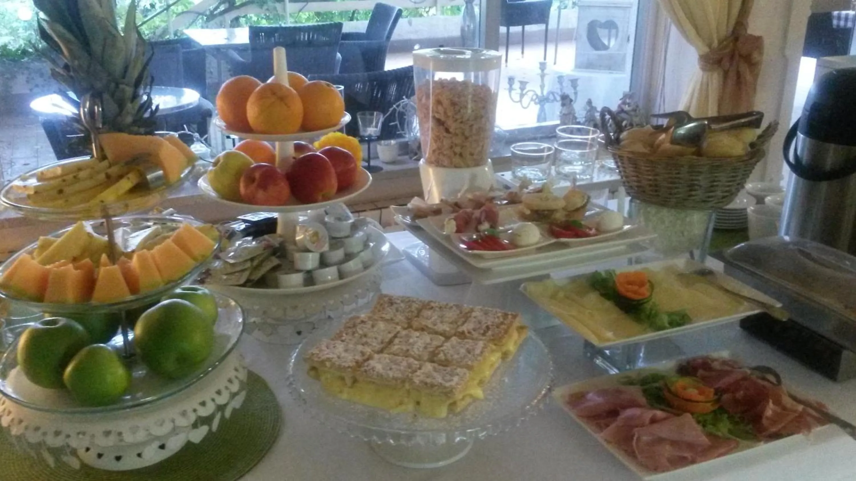 Continental breakfast in Hotel Ristorante Sole
