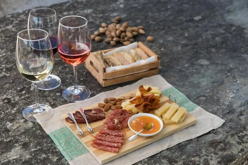 Restaurant/places to eat in Casa De Casal De Loivos