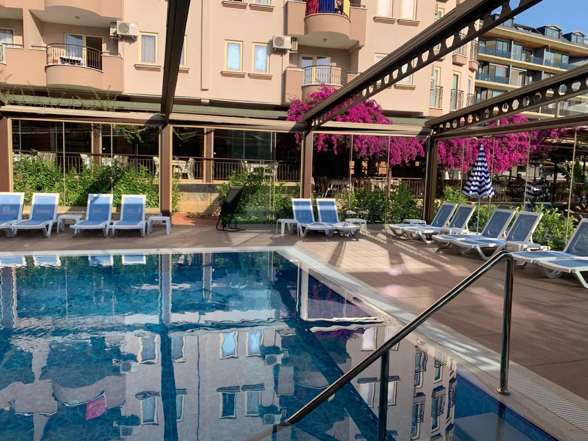 Swimming pool in Club Sidar Apart Hotel