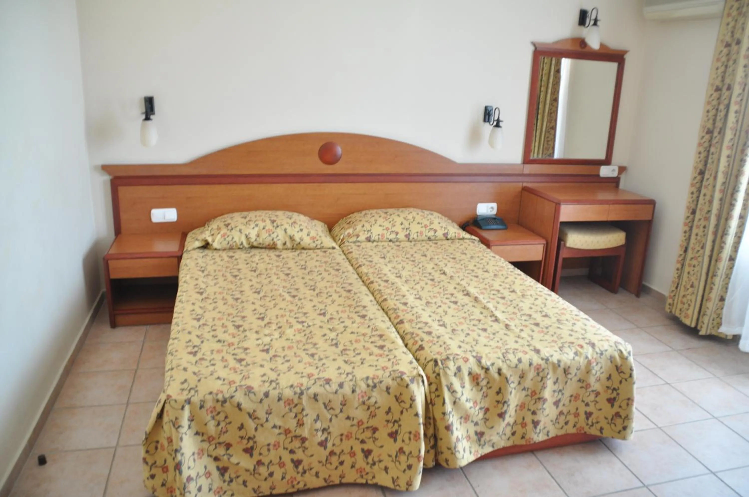 Bed in Club Sidar Apart Hotel