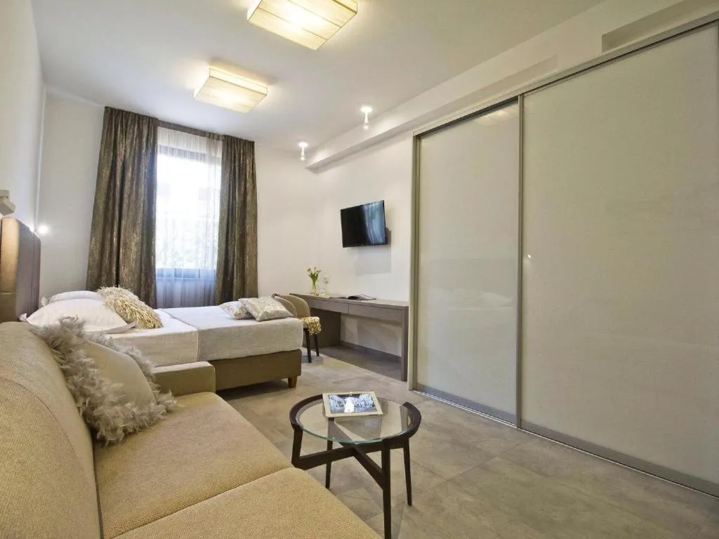 Bed in Luxury Rooms Pino