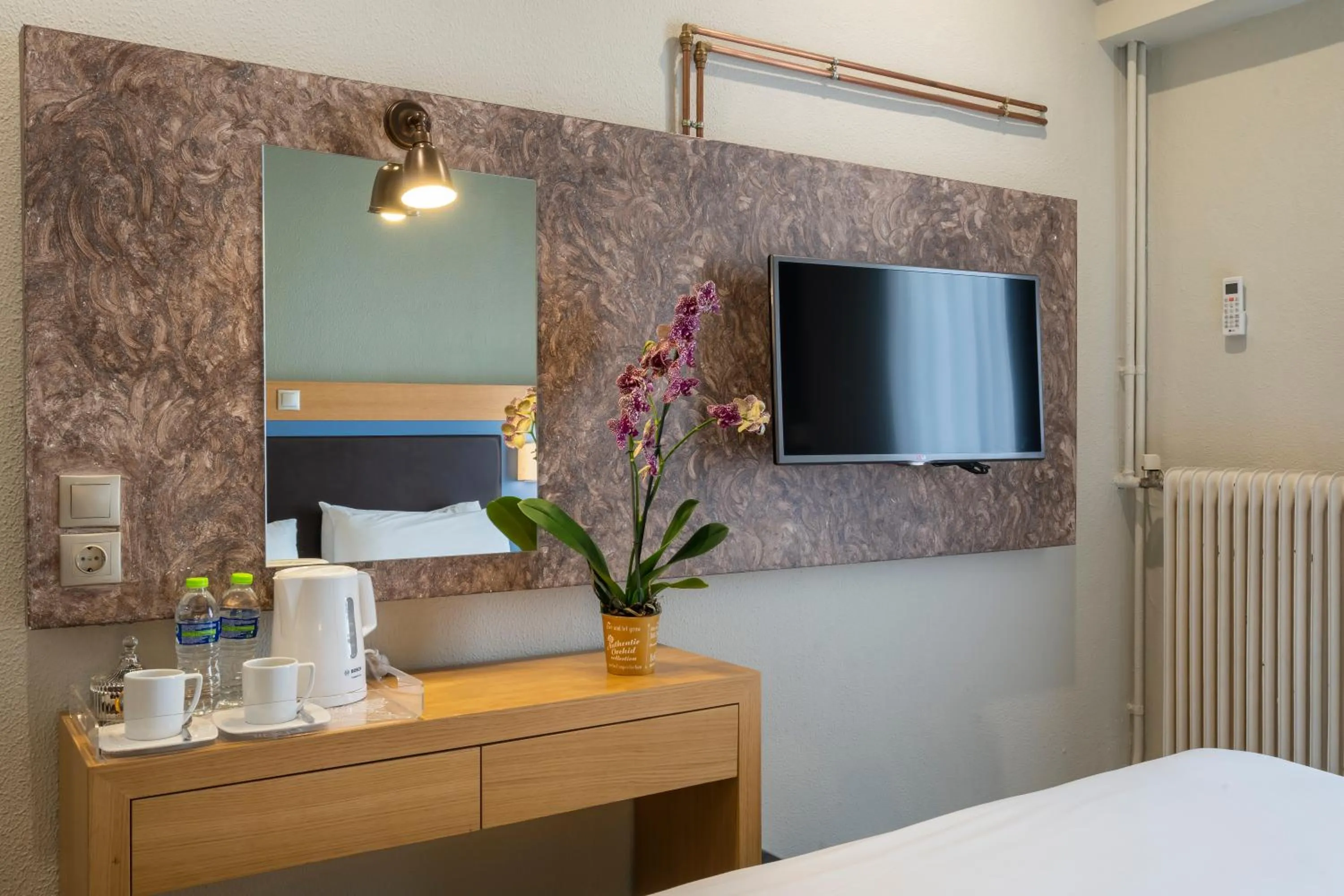 TV and multimedia, Bed in Kastalia Boutique Hotel