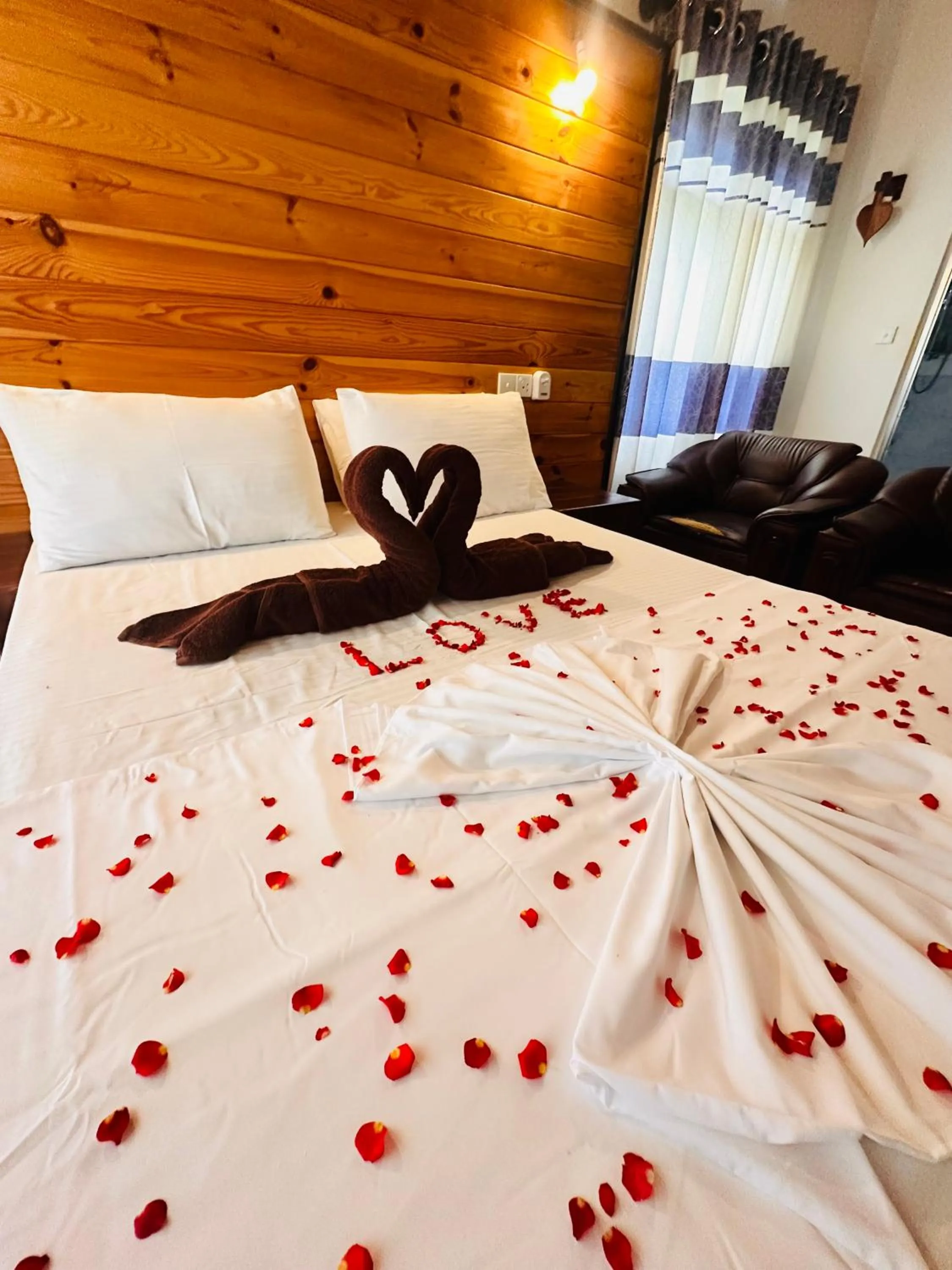 Bed in Rekawa Turtle Gate Hotel