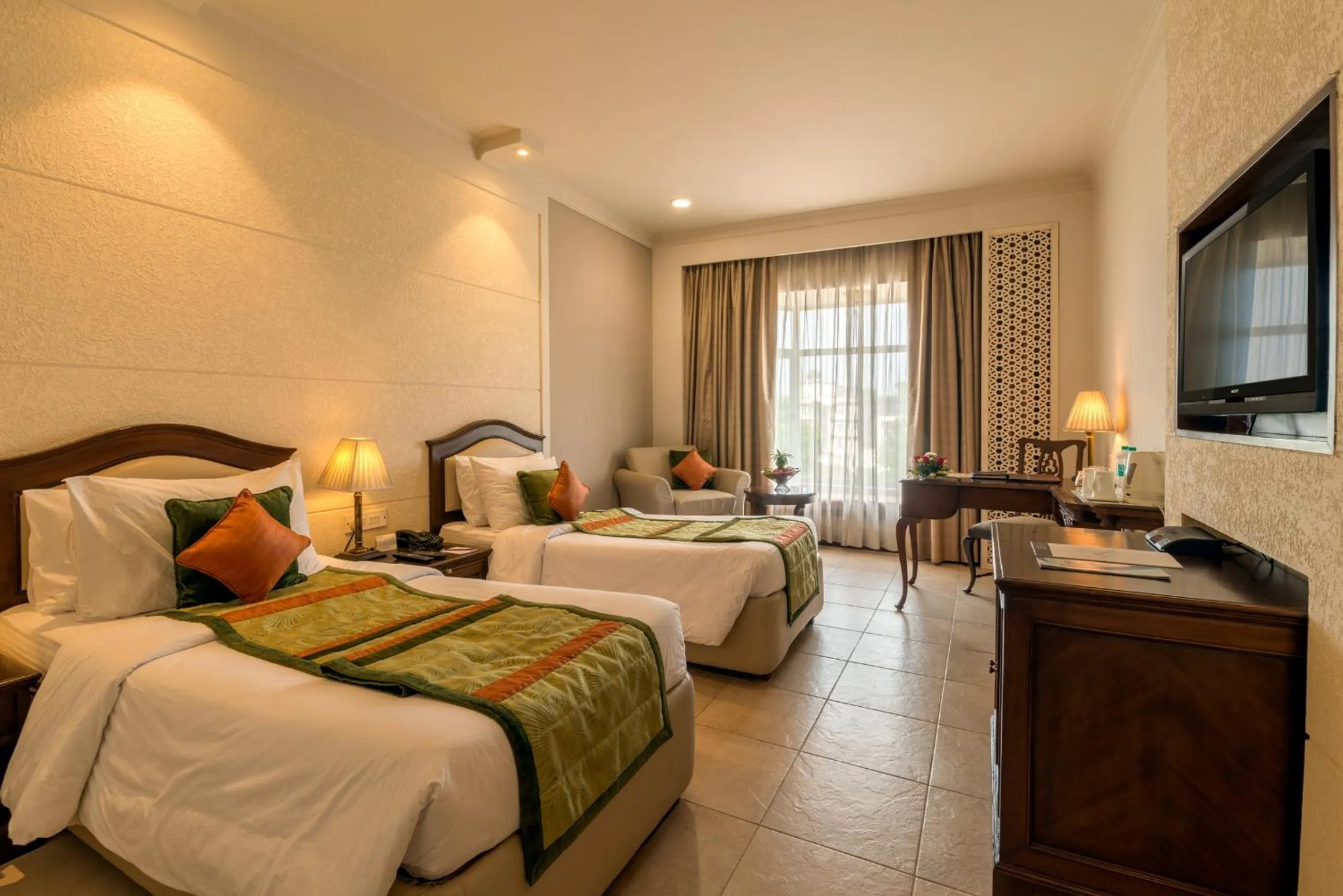 Day, Bed in Howard Plaza The Fern, Agra