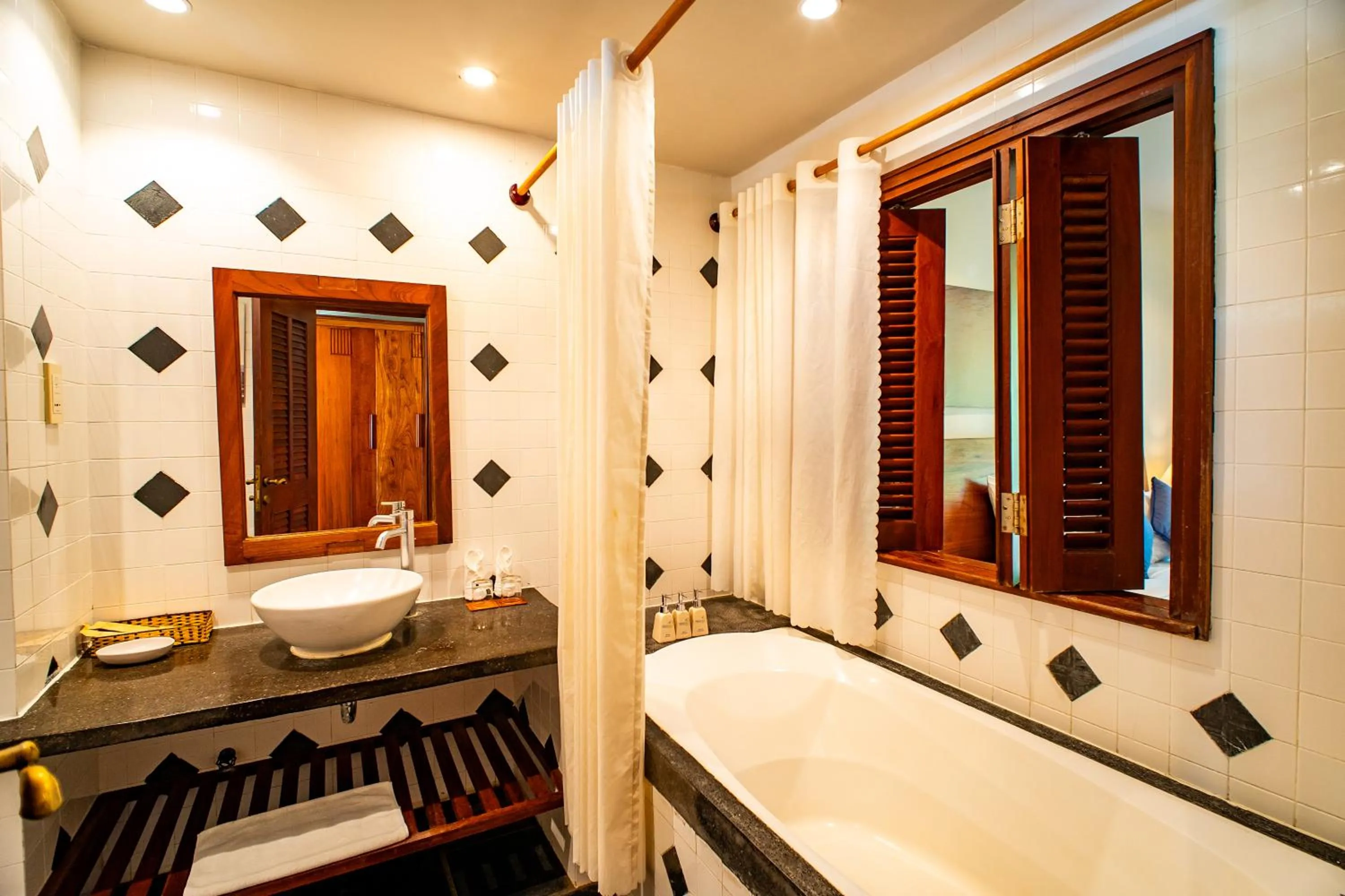 Bathroom in Allezboo Beach Resort & Spa