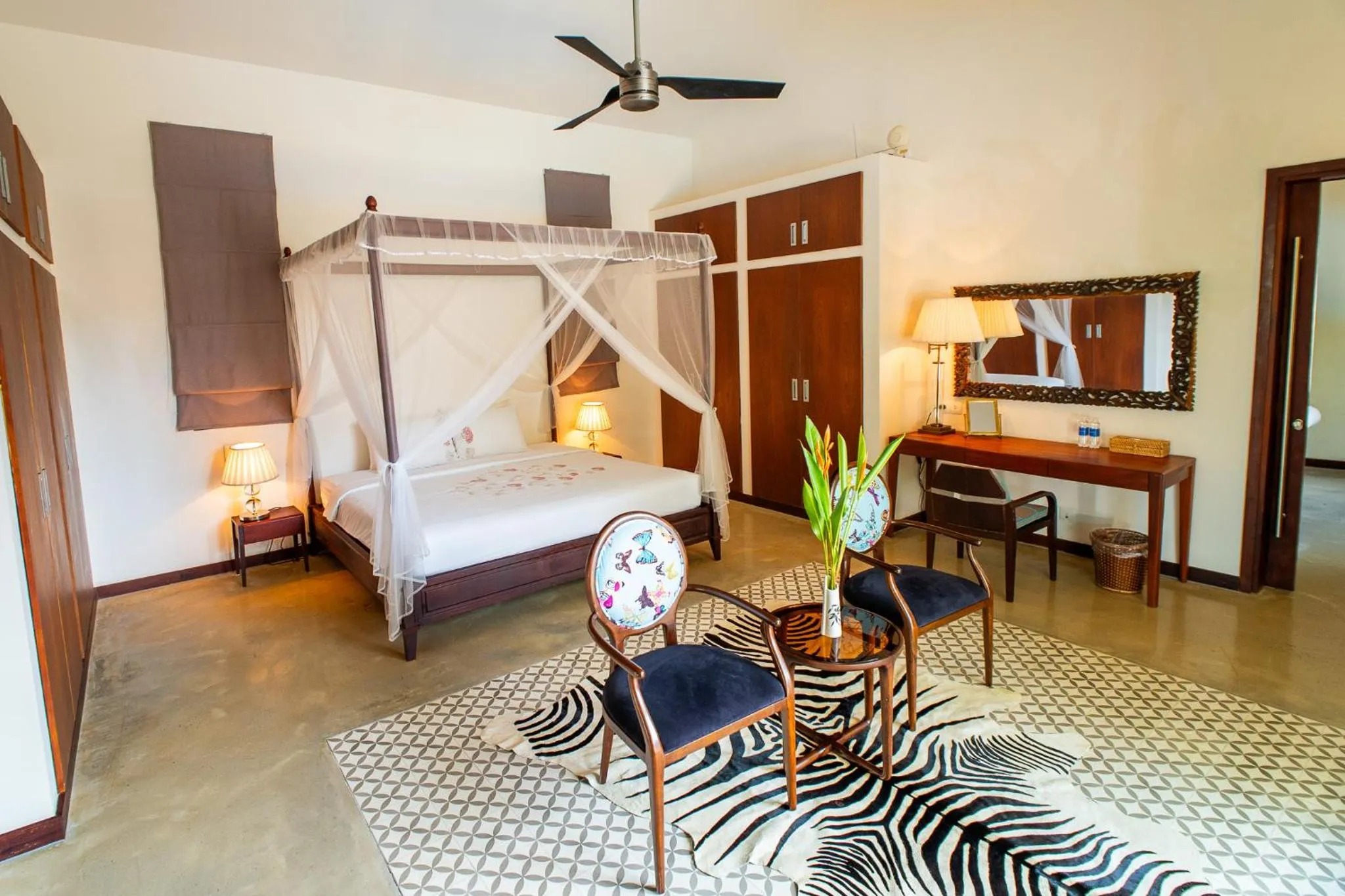 Property building, Bed in Allezboo Beach Resort & Spa