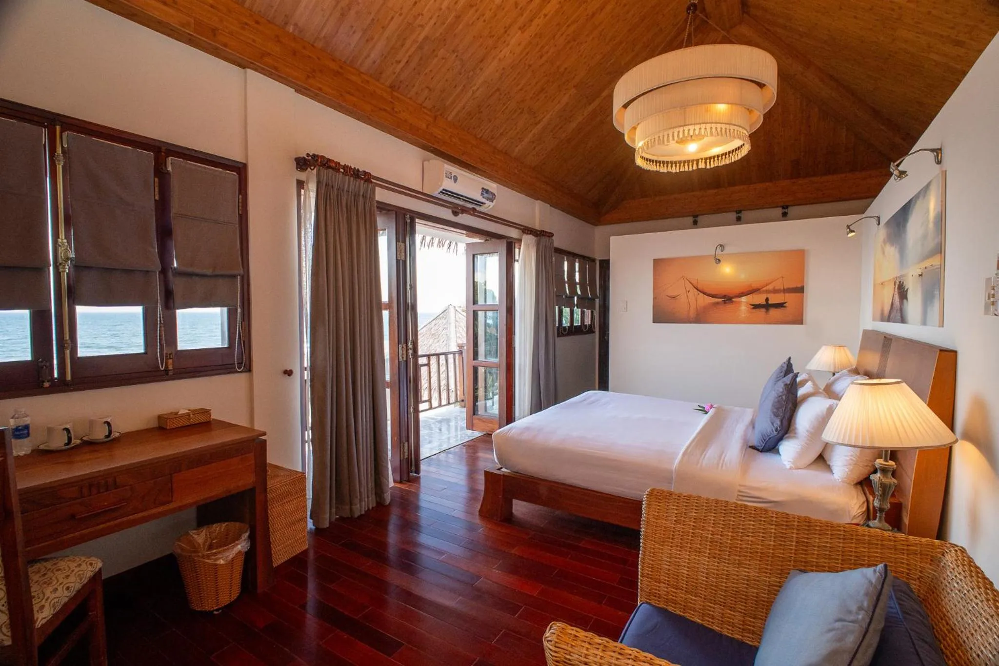 Bedroom, Bed in Allezboo Beach Resort & Spa