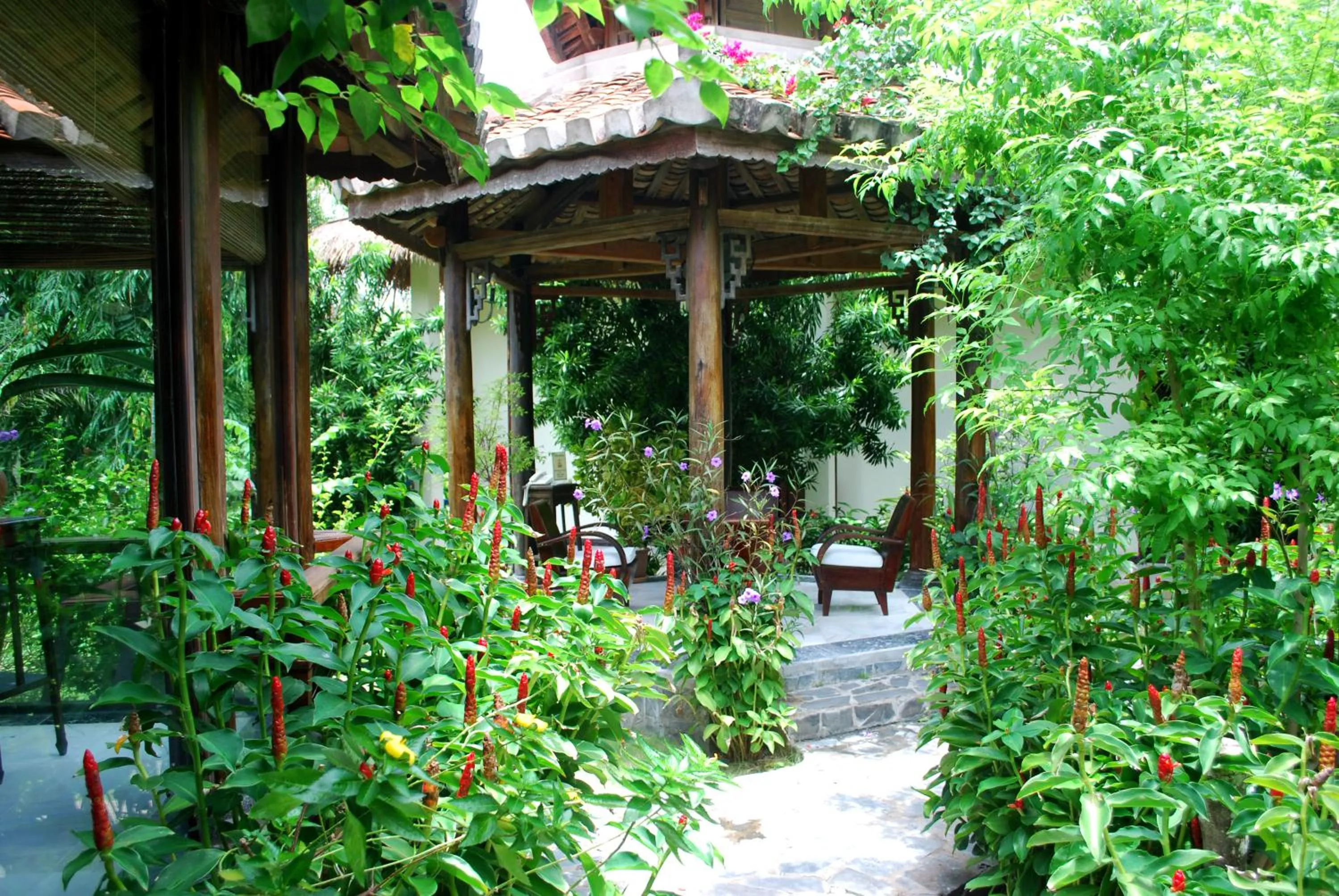 Garden in Allezboo Beach Resort & Spa