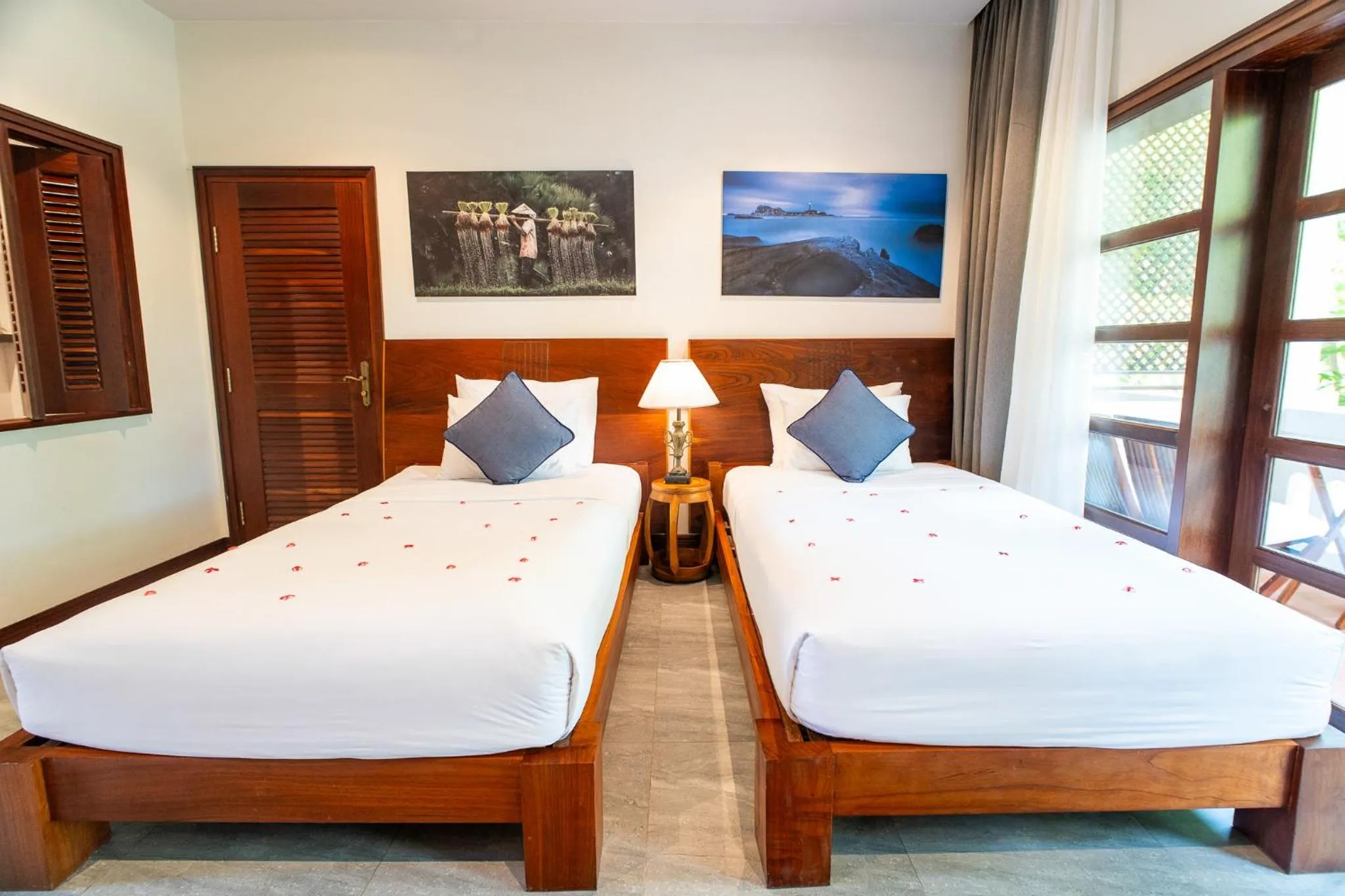 Bedroom, Bed in Allezboo Beach Resort & Spa