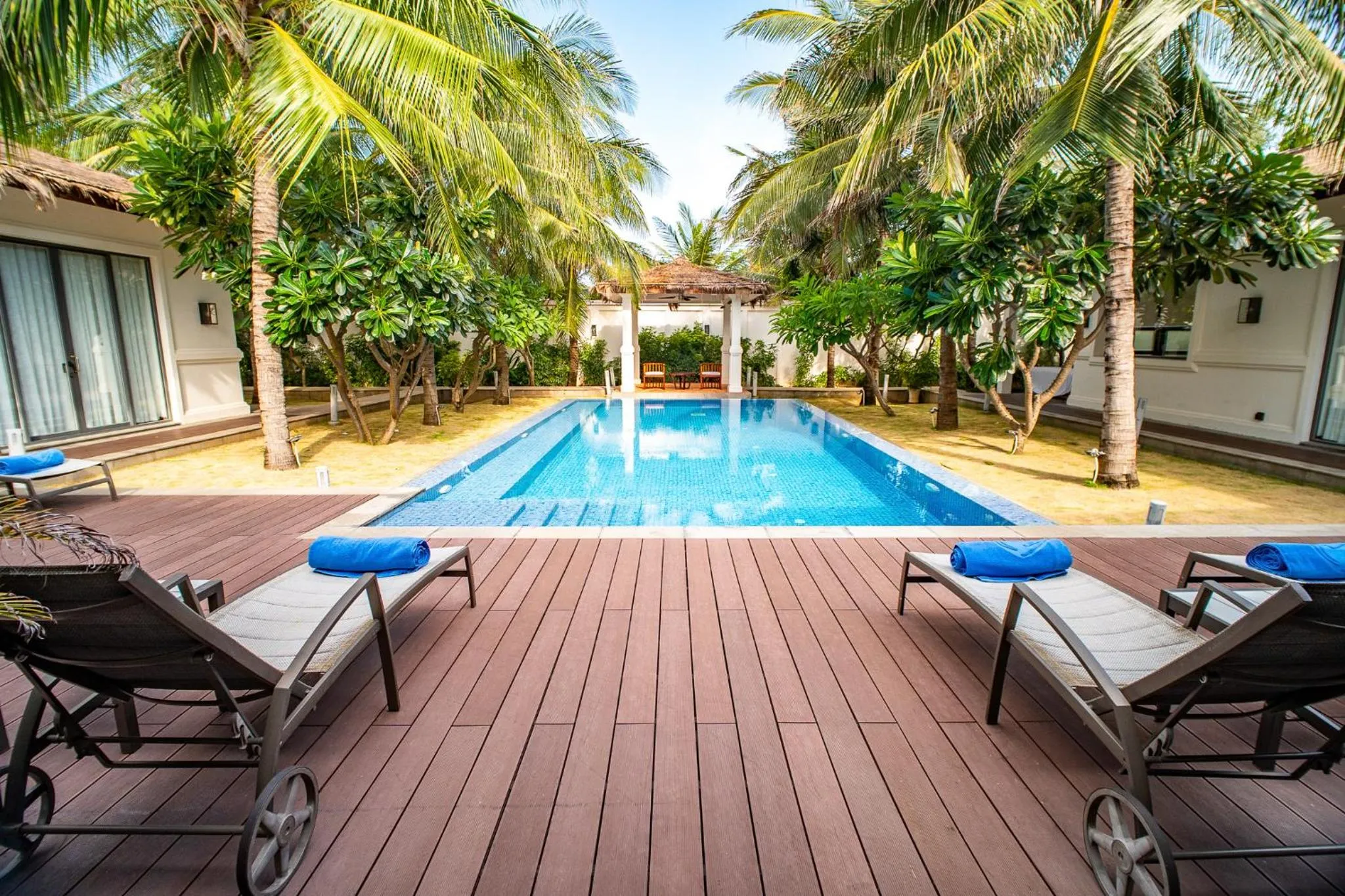 Property building in Allezboo Beach Resort & Spa