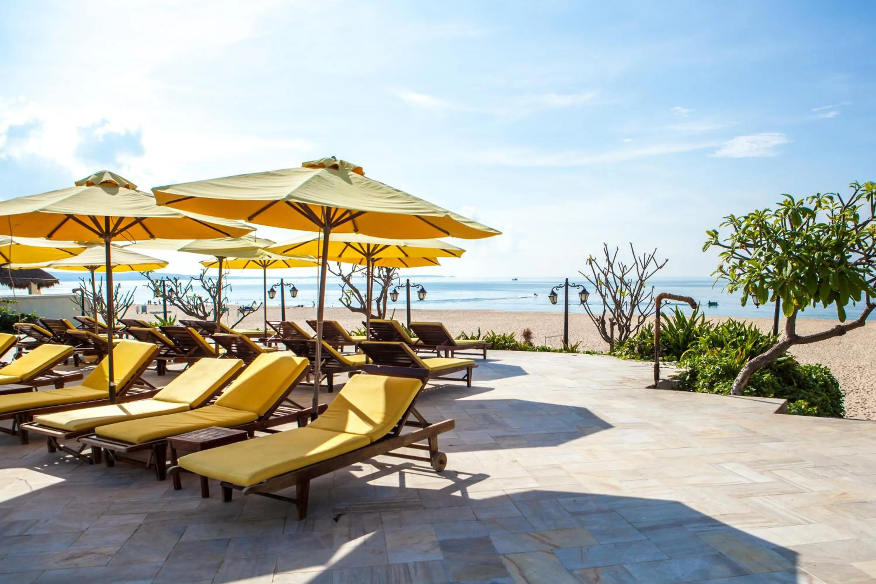 Patio in Allezboo Beach Resort & Spa