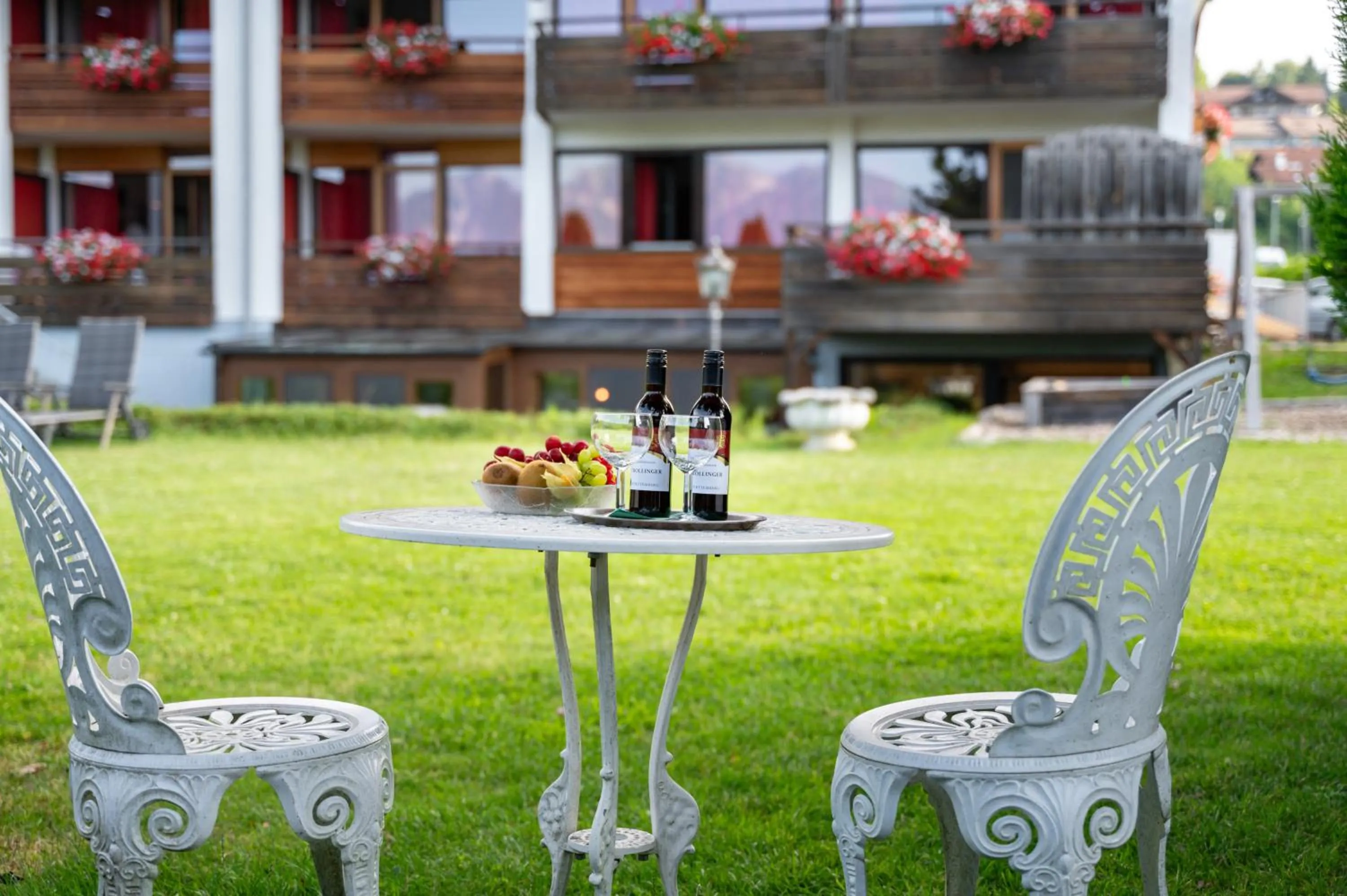 Property building in Hotel Alpenglühn