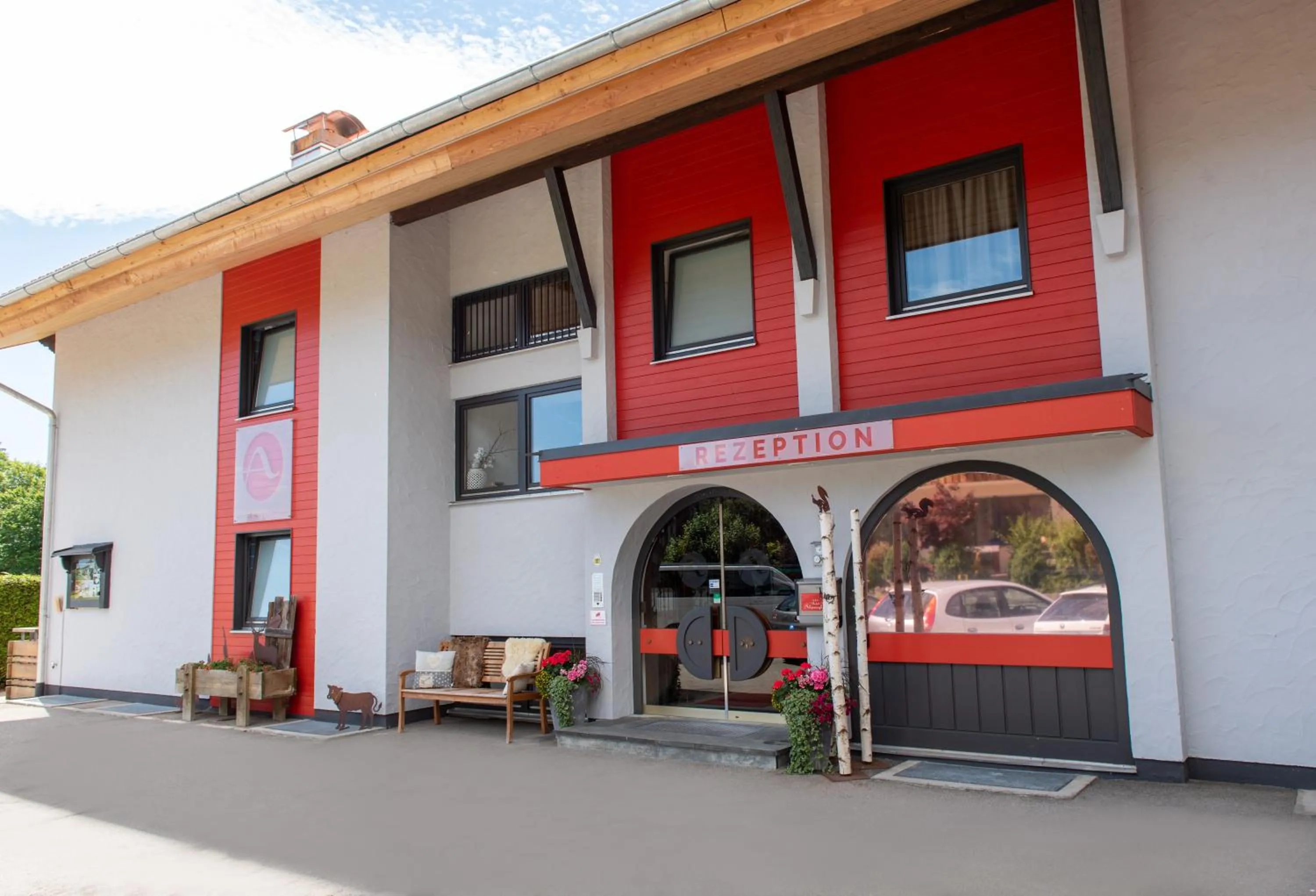 Property building in Hotel Alpenglühn