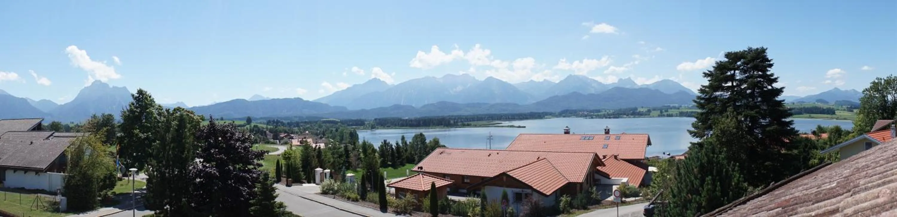 Lake view in Hotel Alpenglühn
