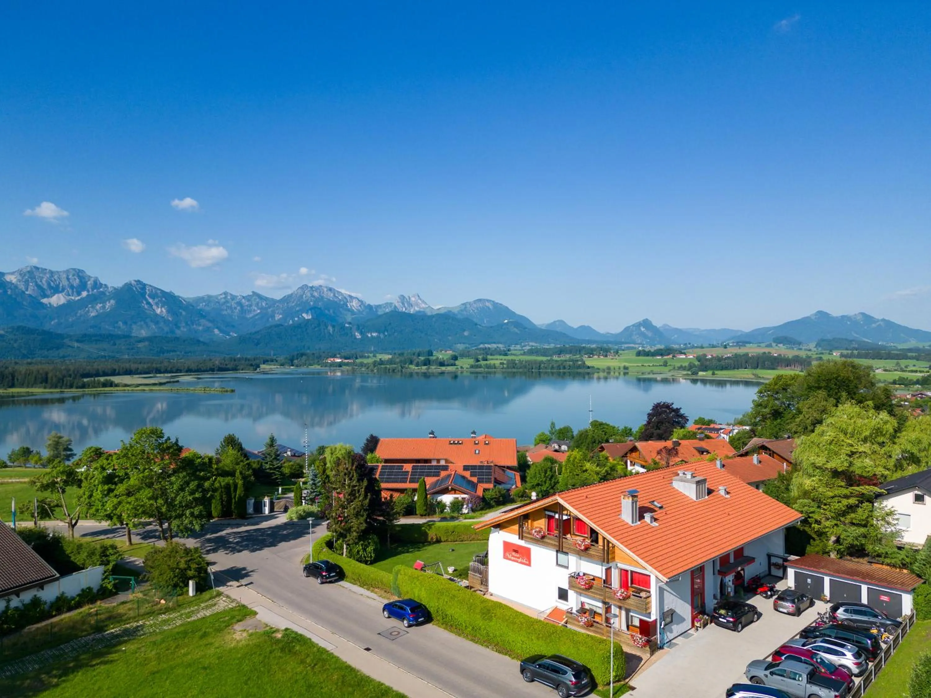 Property building in Hotel Alpenglühn